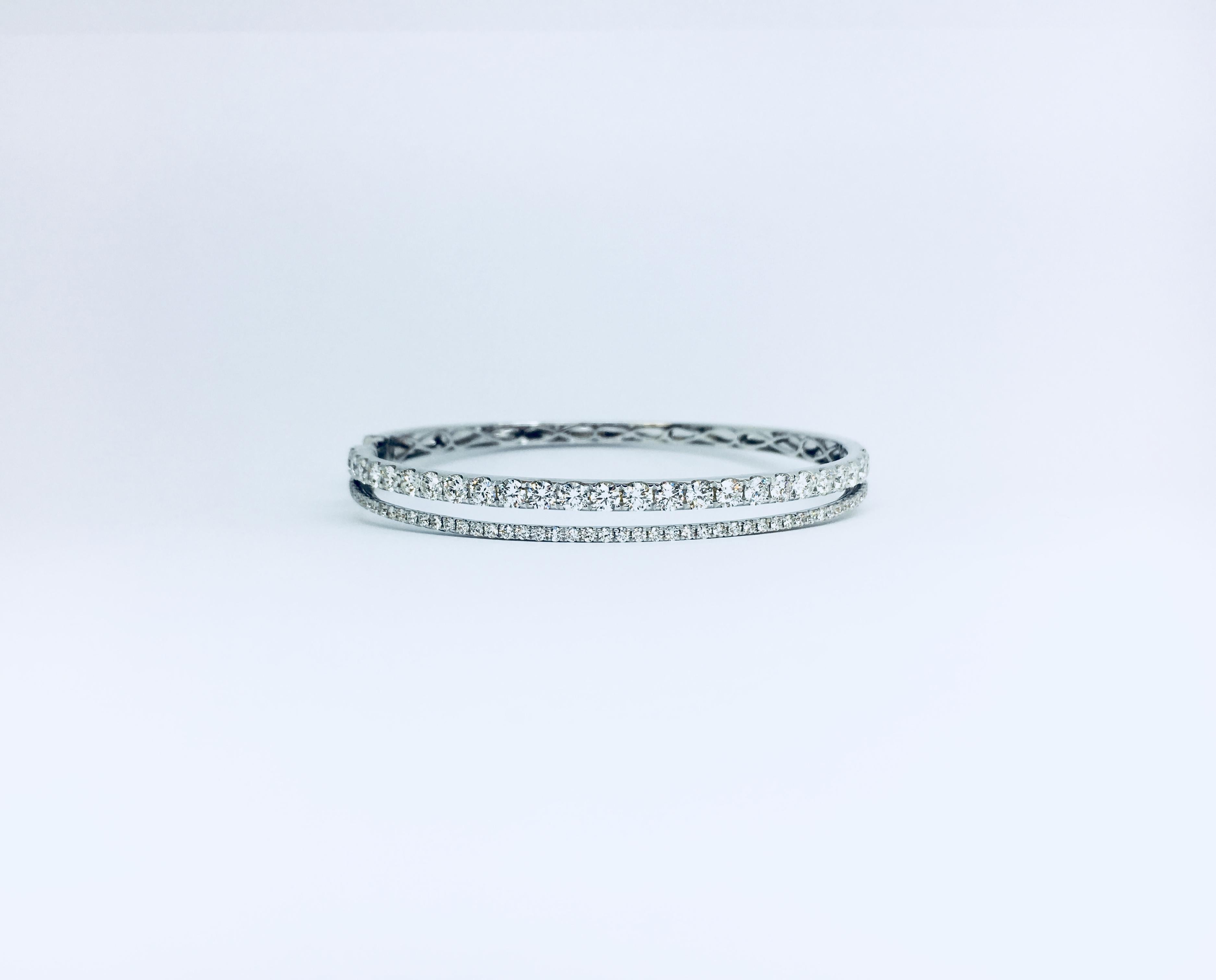 Round Cut Diamond Bangle Double Row in 18 Karat White Gold Bracelet For Sale