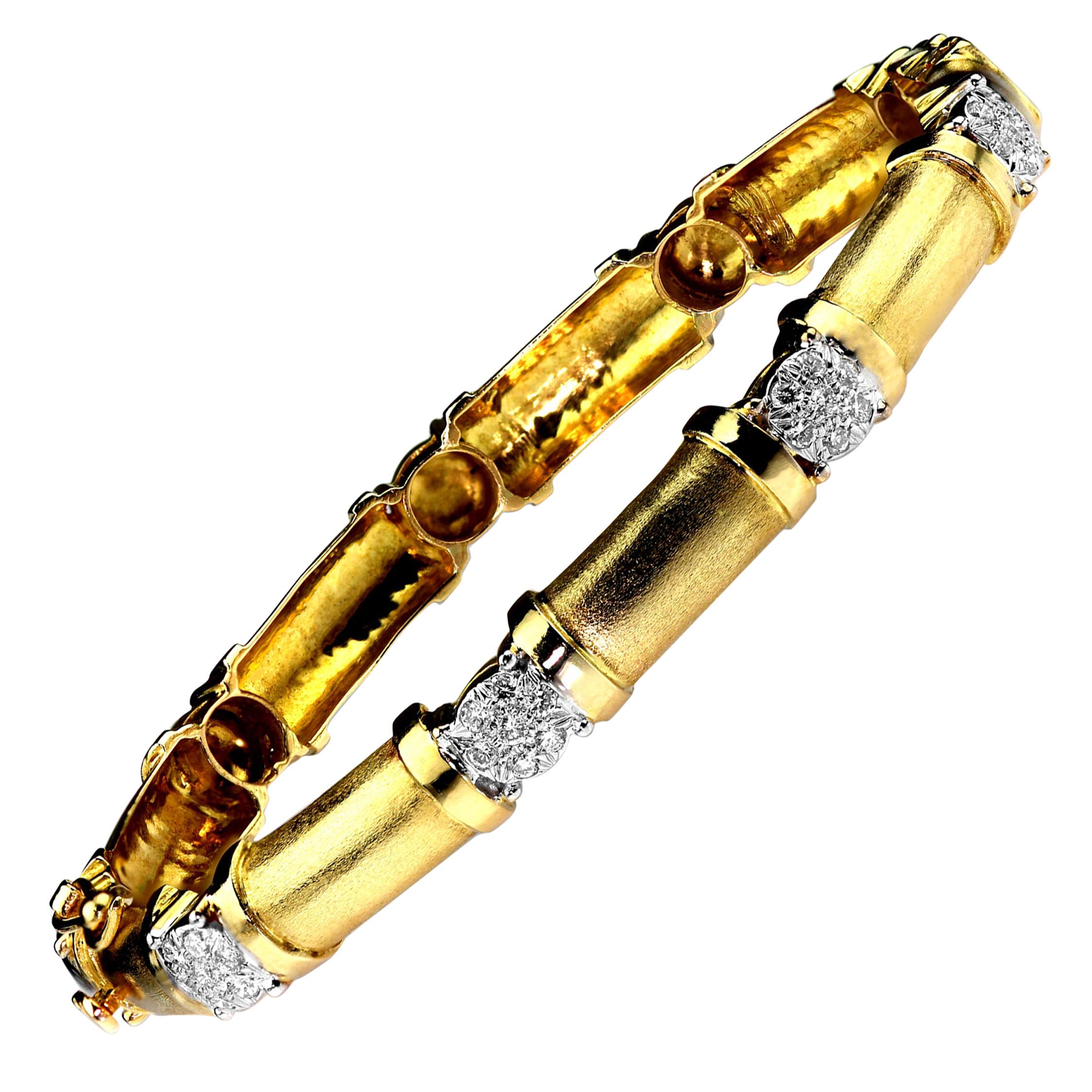 Bracelet jonc en or 18 carats avec grappes de diamants et finition en maille