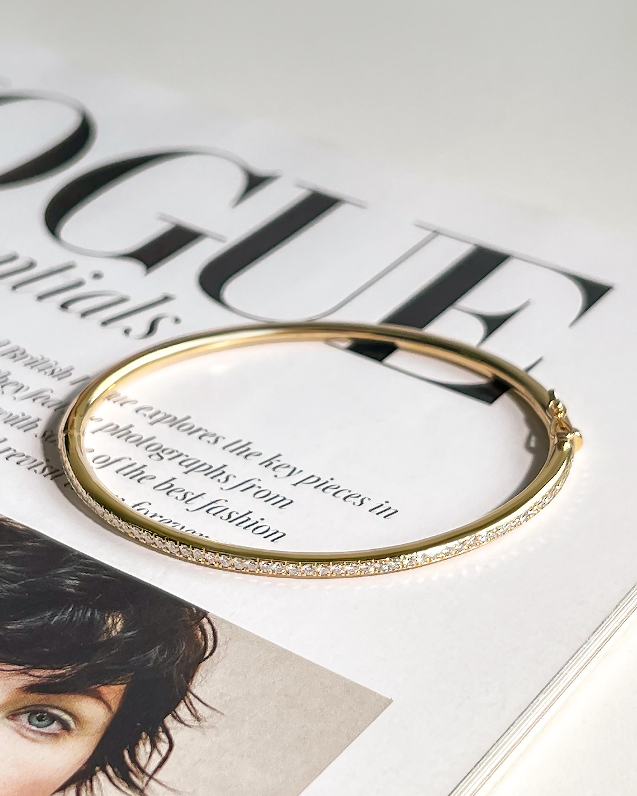 Moderne Bracelet en or jaune 18k avec diamants en vente