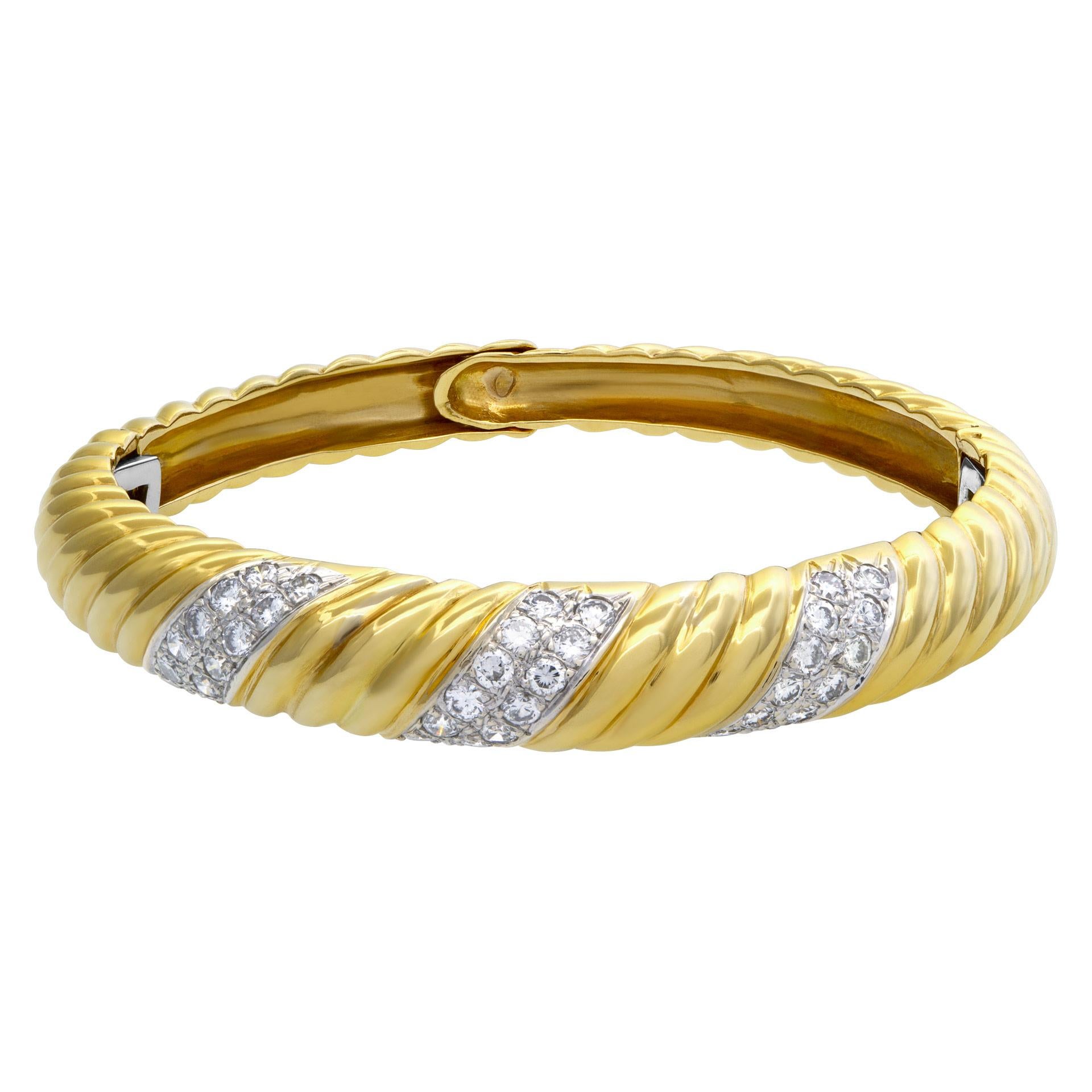 Diamond Bangle in 18k Yellow Gold For Sale