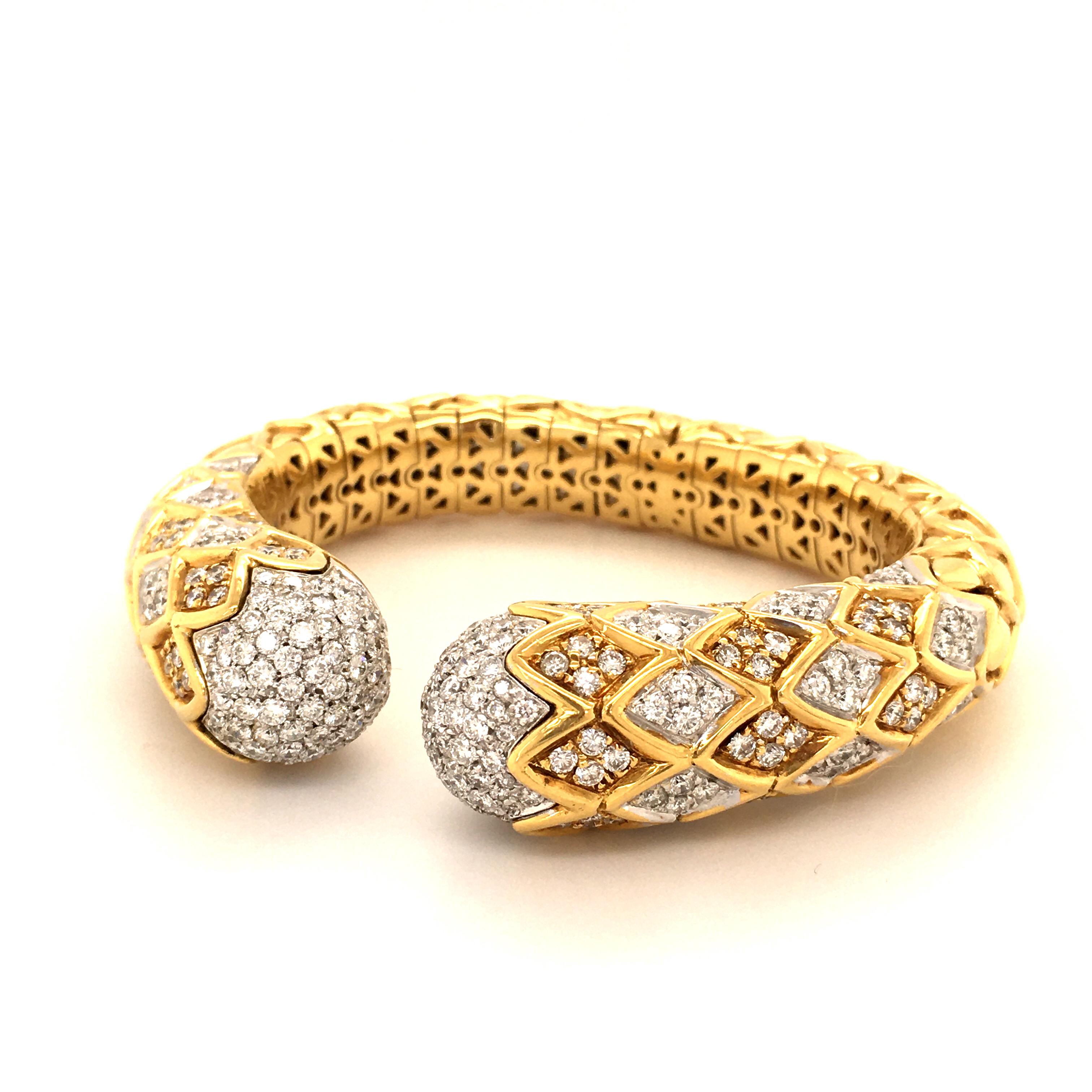 Brilliant Cut Diamond Bangle in White and Yellow Gold 18 Karat