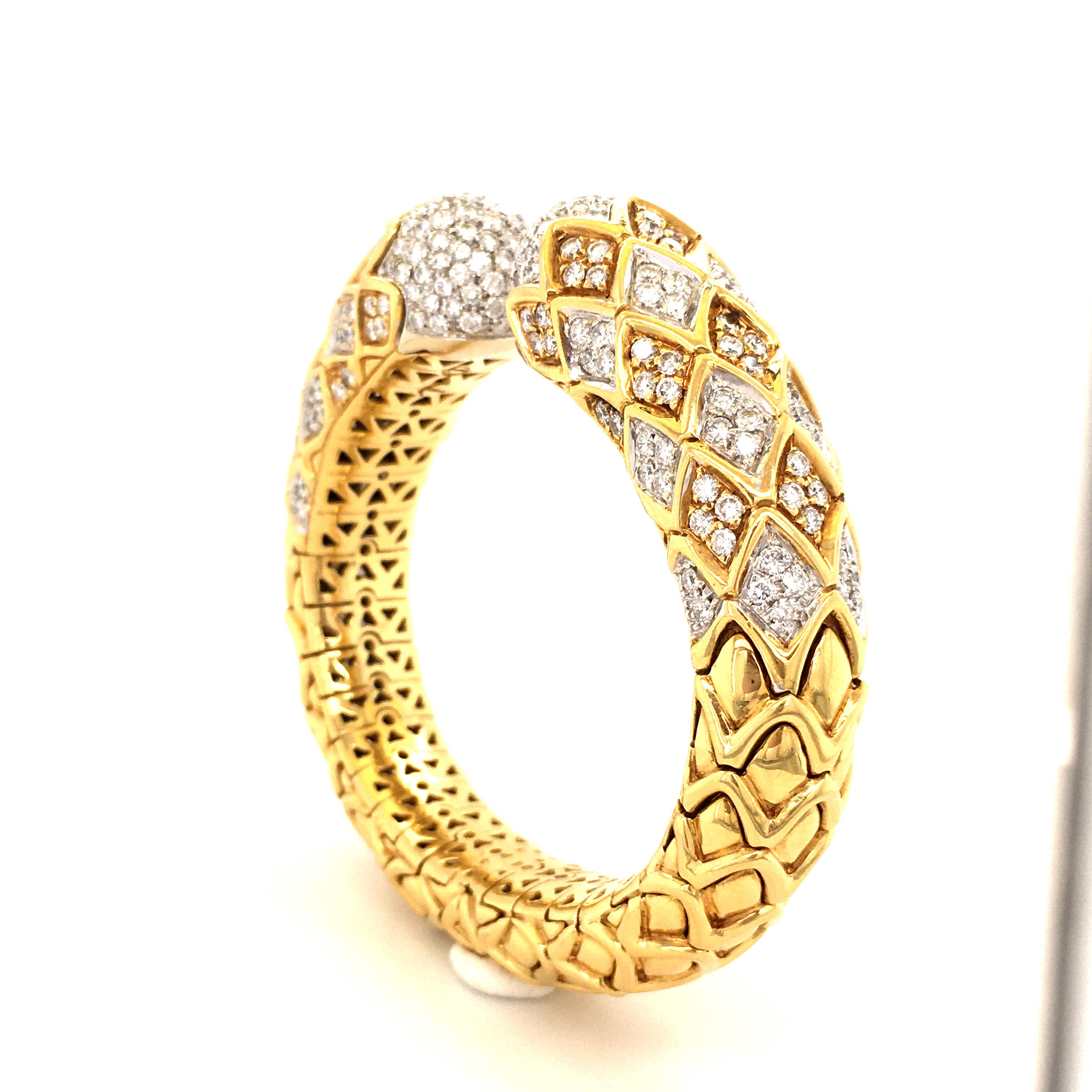 Diamond Bangle in White and Yellow Gold 18 Karat 2