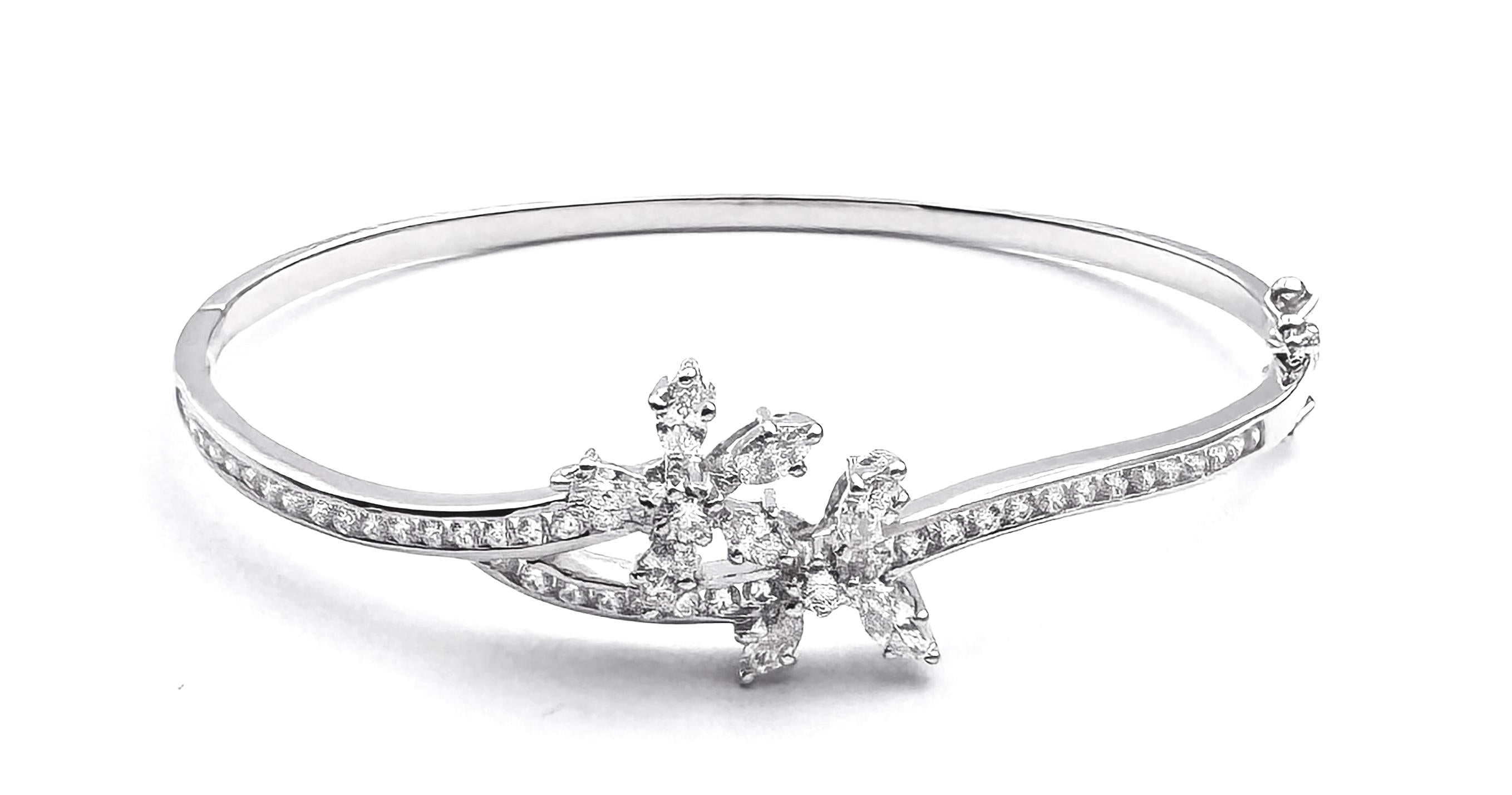 Diamantarmreif in 18K Weißgoldfassung im Angebot 1