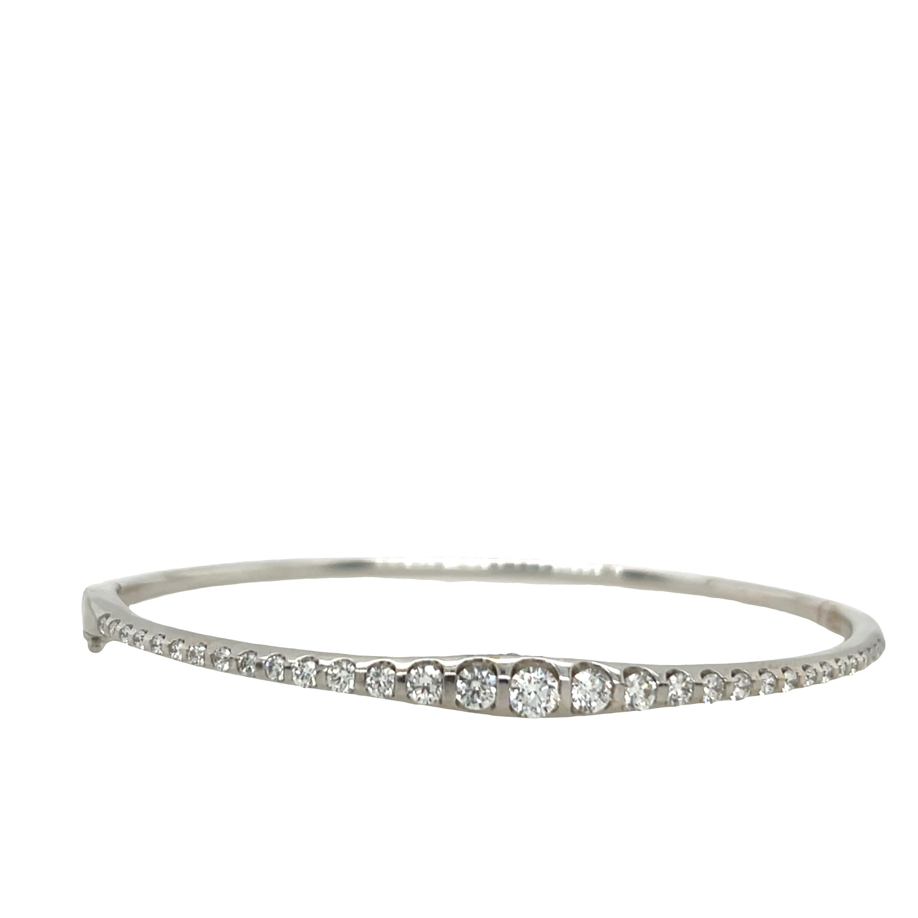 Women's Diamond Bangle Set With 0.90ct Natural Diamonds in 18ct White Gold For Sale
