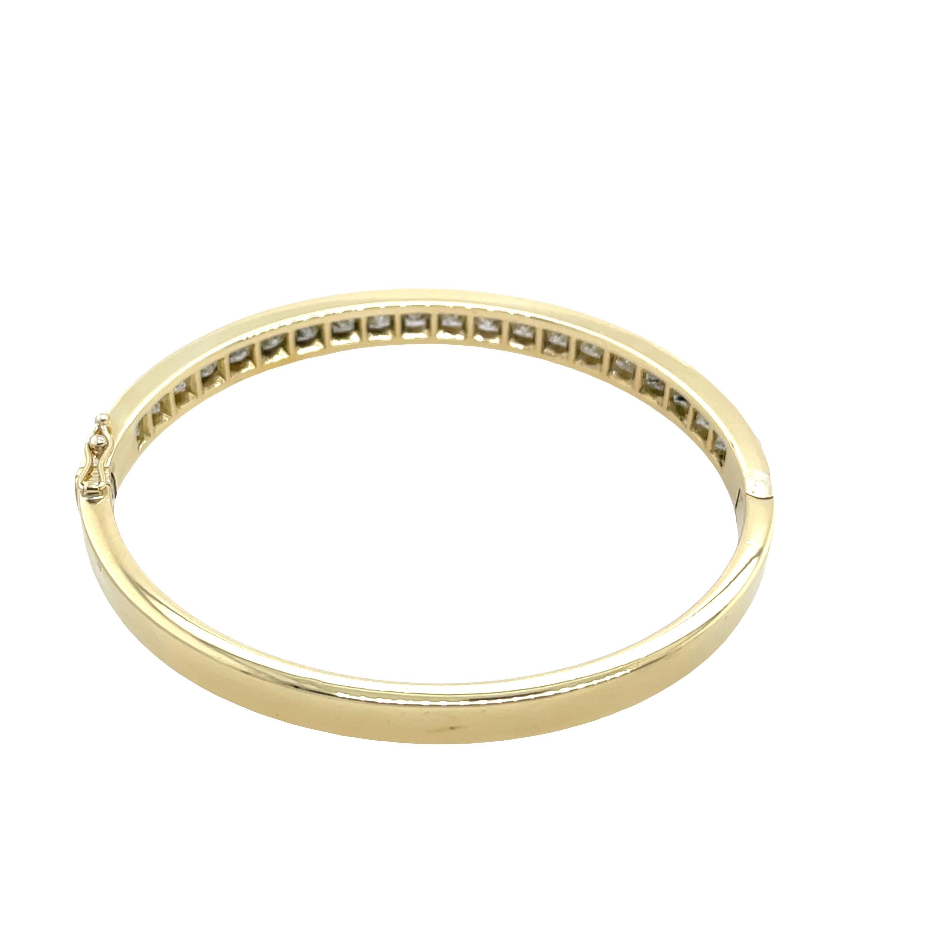 Taille princesse Bracelet en or jaune 18 carats serti de diamants de taille princesse de 8,0 carats naturels