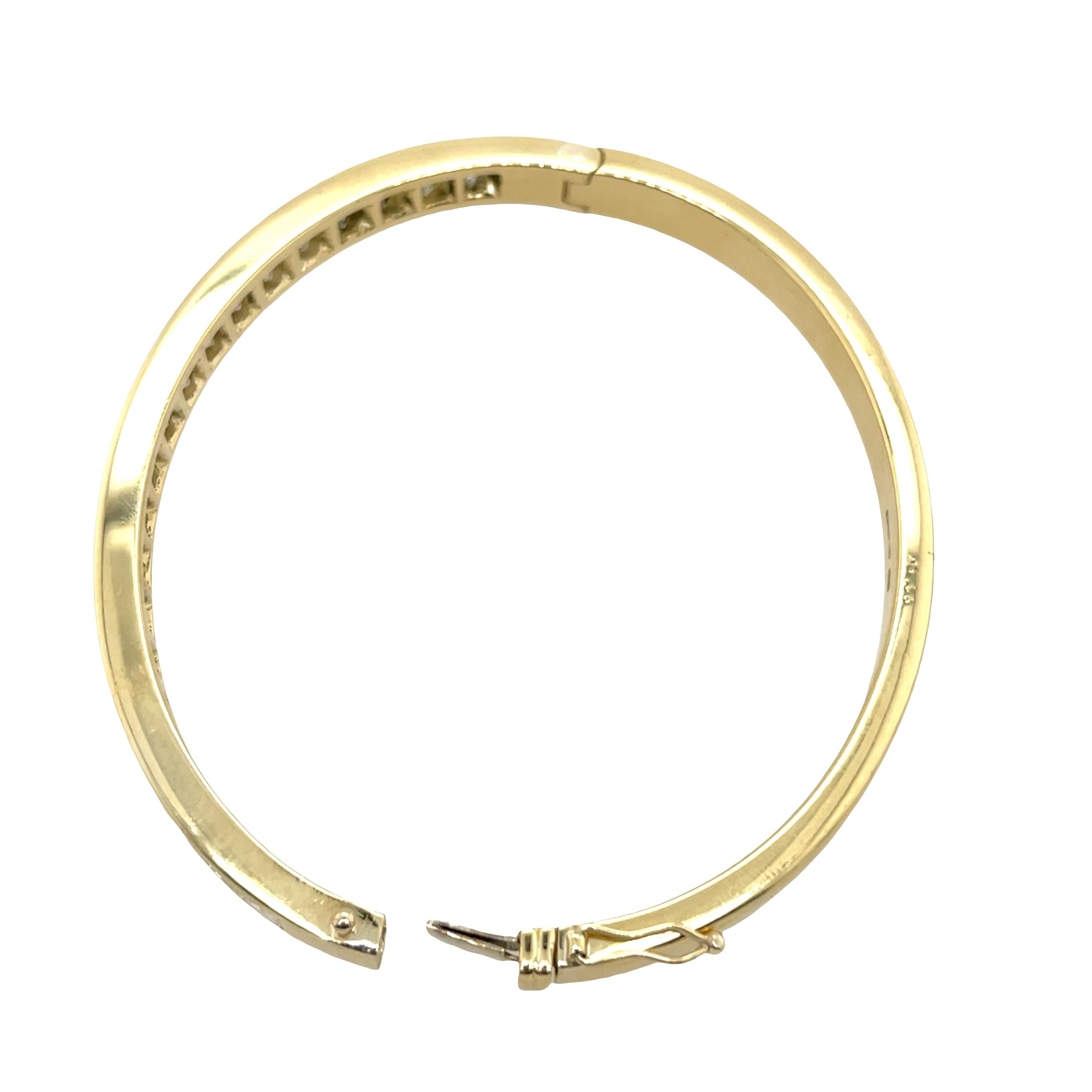 Bracelet en or jaune 18 carats serti de diamants de taille princesse de 8,0 carats naturels 2