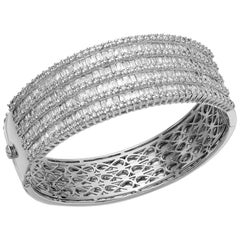 Brazalete de diamantes, banda ancha/brazalete, nueve filas de diamantes en oro blanco de 18 quilates