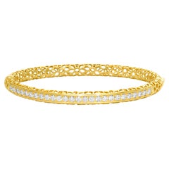 Diamond Bangle with 1.47 Cts in Diamonds 'G-H Color, VS Clarity' Set in 18k Gold