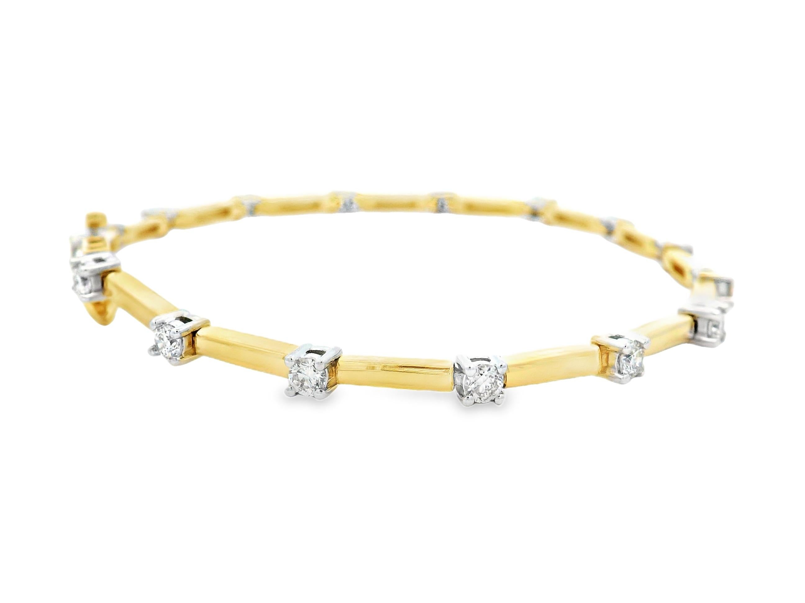 Taille ronde Diamond Bar Link Bracelet in 14K Two-Tone Gold 1.25 Carats en vente