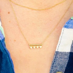 Collar con Barra de Diamantes, Triángulo de Cuentas Bujukan de Oro Amarillo de 14 Kilates, NK5956