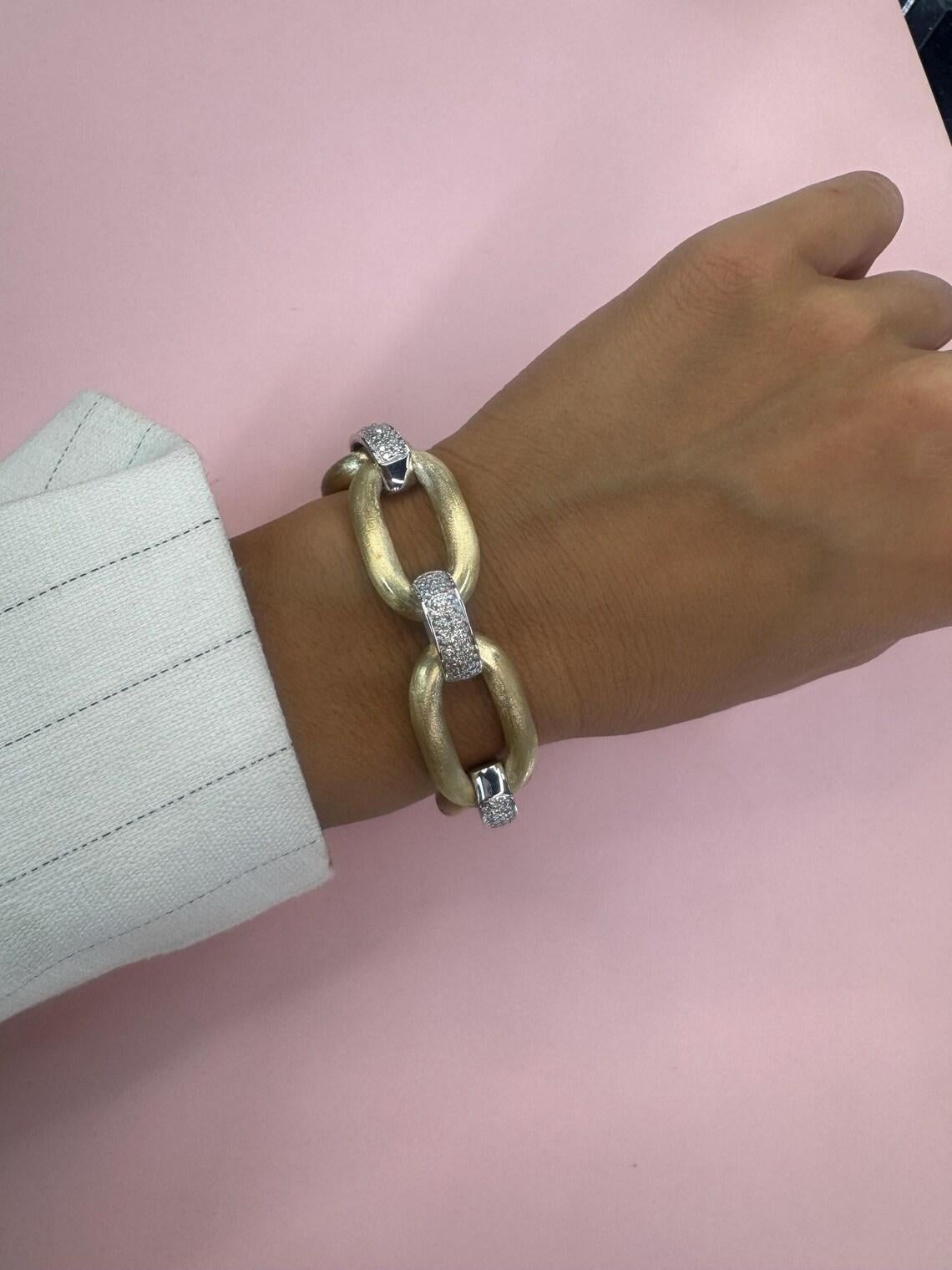 Diamond Bar Oval Satin Finish Link Bracelet 1.82 Carats 14 Karat Yellow Gold 4