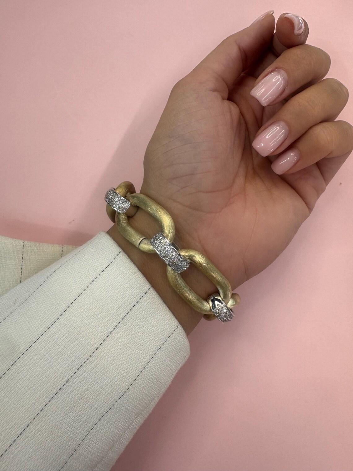 Diamond Bar Oval Satin Finish Link Bracelet 1.82 Carats 14 Karat Yellow Gold 3