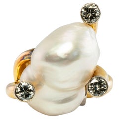 Diamond Baroque Pearl Ring 14K Gold Cocktail