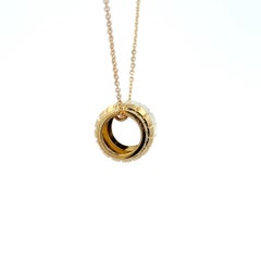 Diamond Barrel Pendant Necklace 0.10 Carats 18 Karat Yellow Gold 3.29 Grams