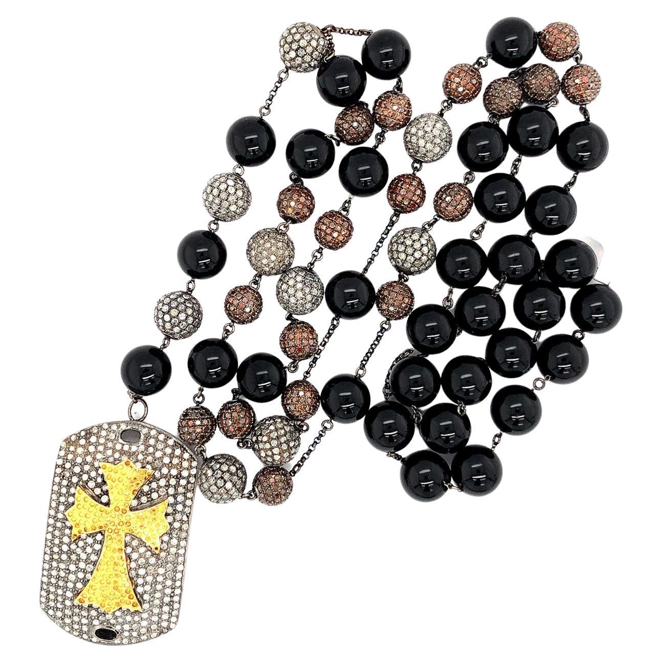 Collier de perles d'onyx et de diamants avec pendentif en forme de croix, en or et argent