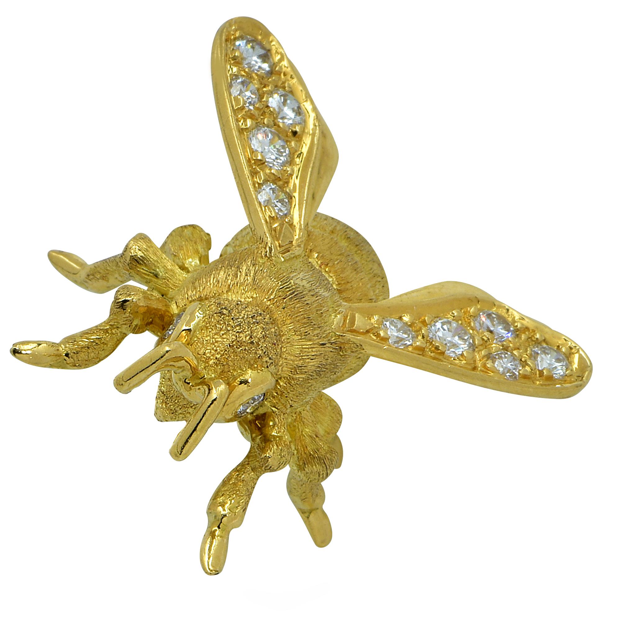 Round Cut Diamond Bee 18 Karat Yellow Gold Brooch Pin