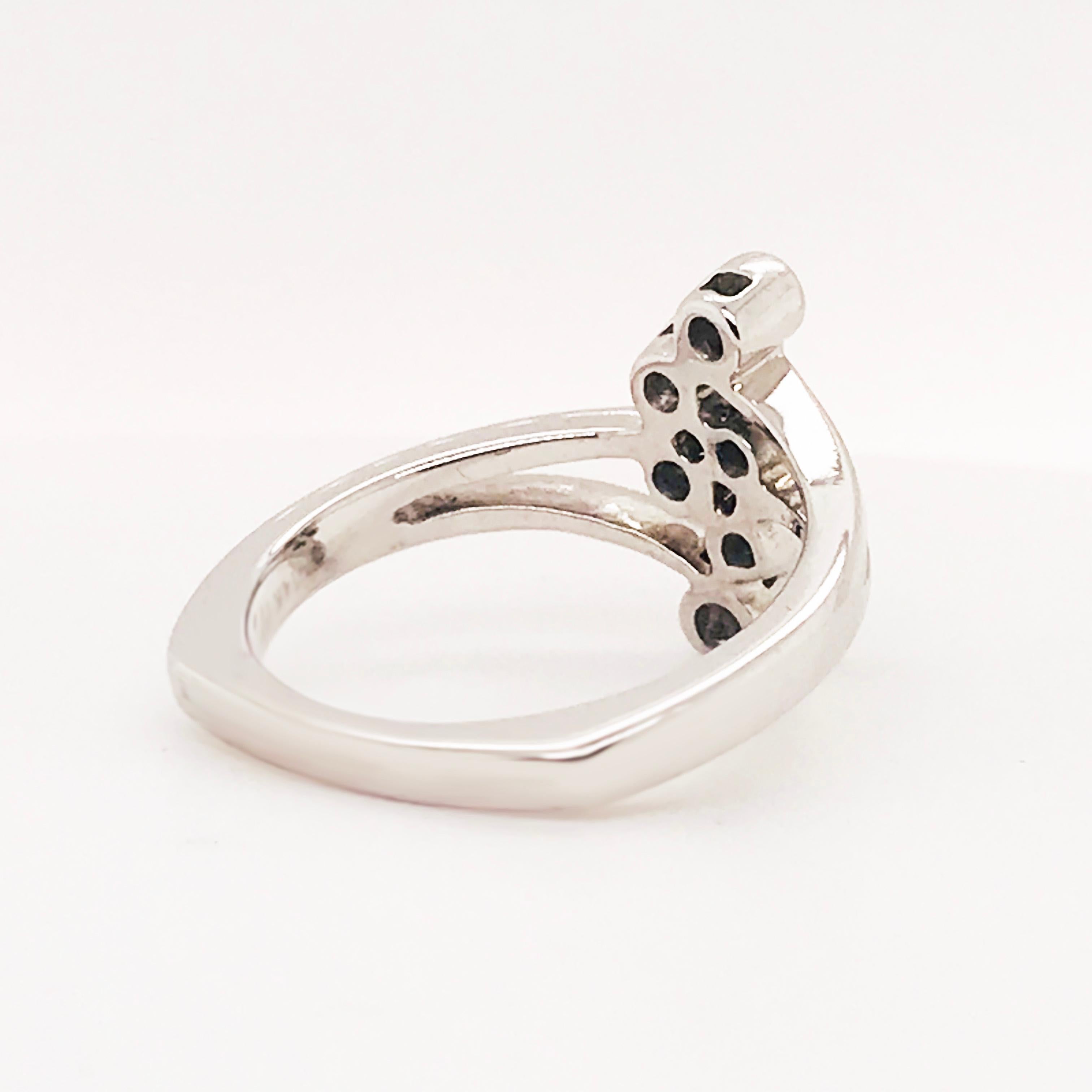 Modern Diamond Bezel Fashion Ring 14 Karat Gold 1/4 Carat '.25 Ct' Diamond Bubble Ring For Sale