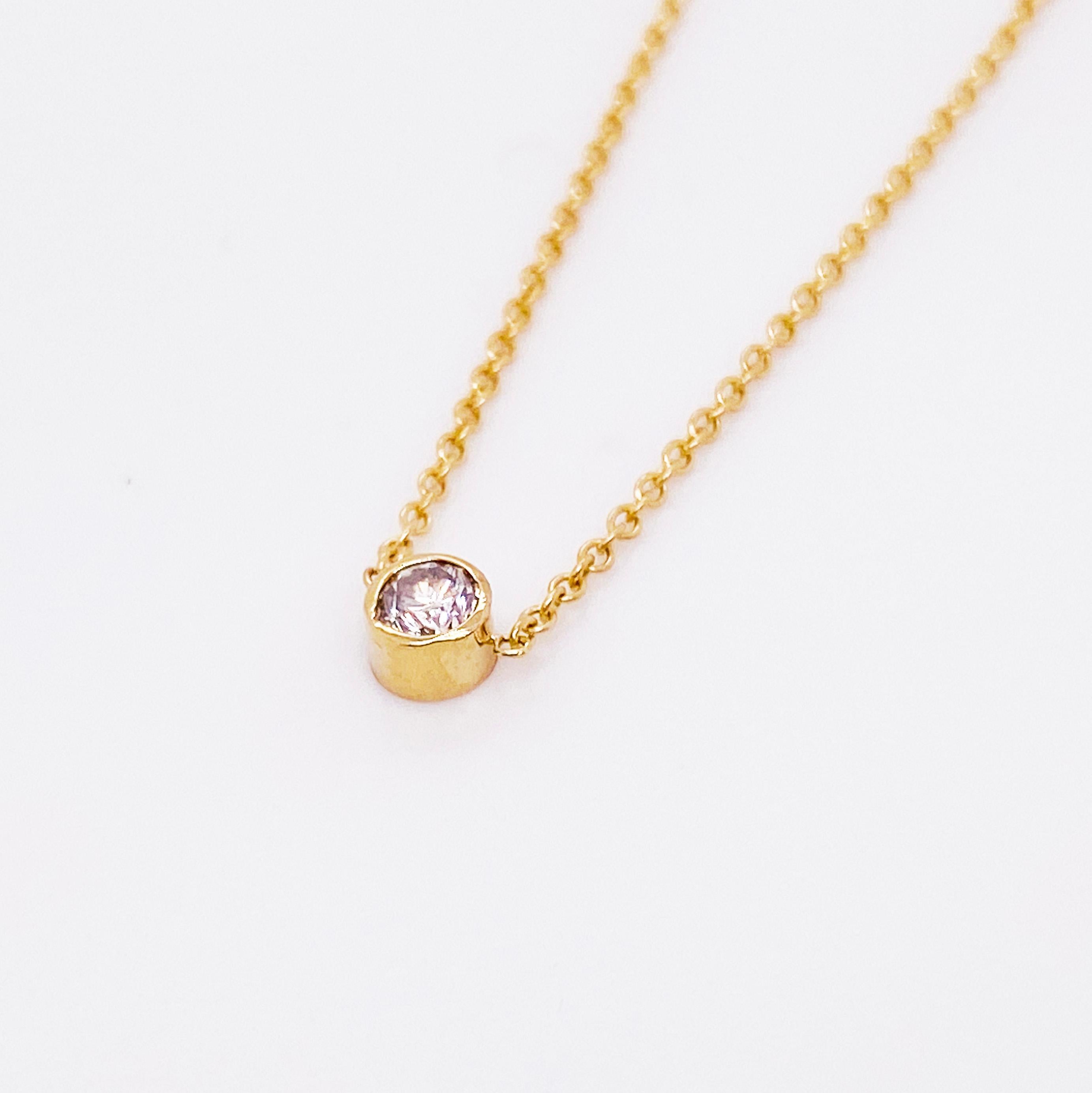 Modern Diamond Bezel Necklace with 0.12 Carat Diamond 14 Karat Yellow Gold Cable Chain For Sale