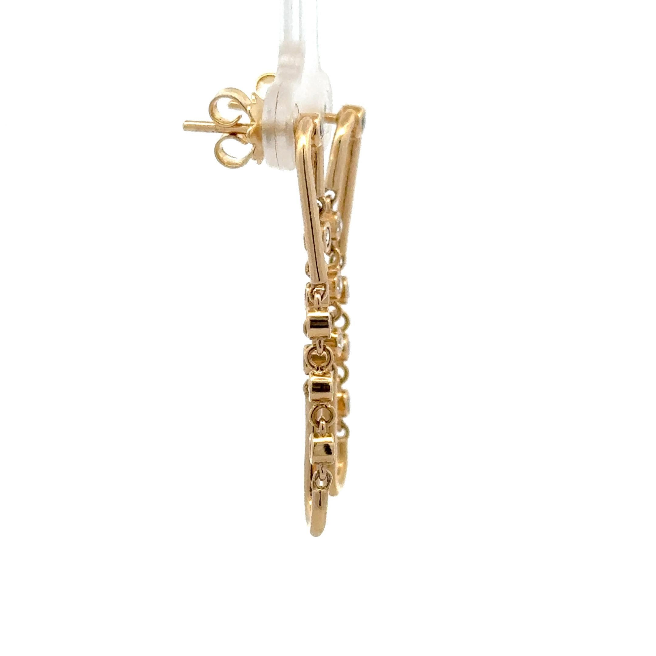 Pendants d'oreilles pendants en or jaune 14 carats avec chaton en diamants 0,39 carat en vente 1