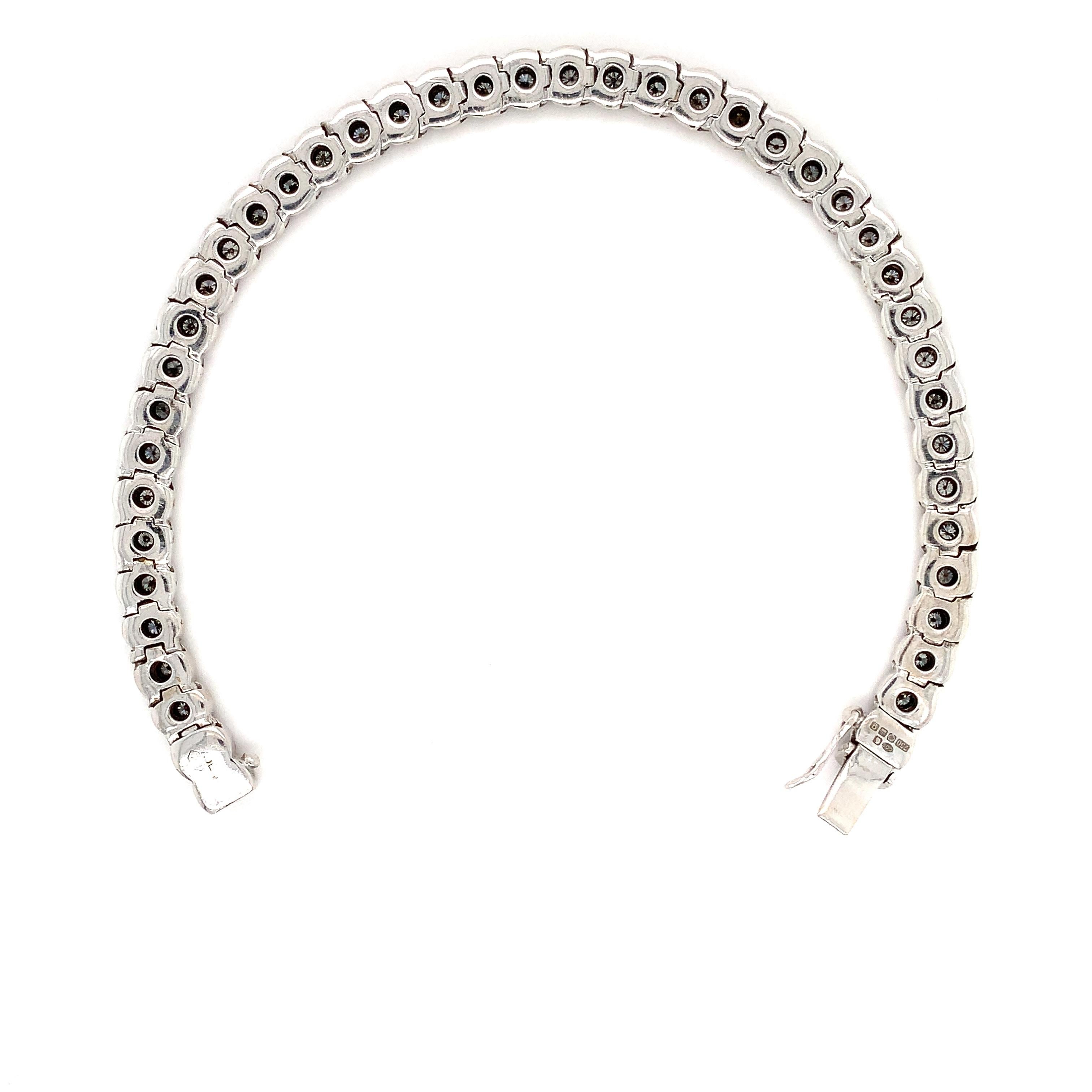 Diamond bezel rub over tennis bracelet 18k white gold For Sale 3