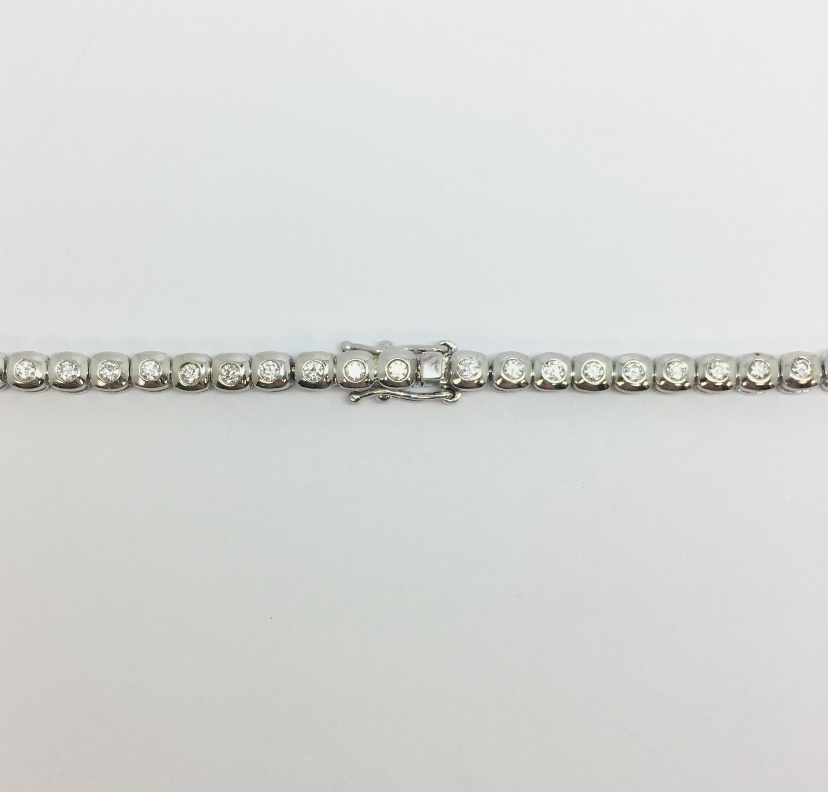 Diamond Bezel Set Necklace in 18 Karat White Gold 6 Carat In New Condition For Sale In Ottawa, Ontario