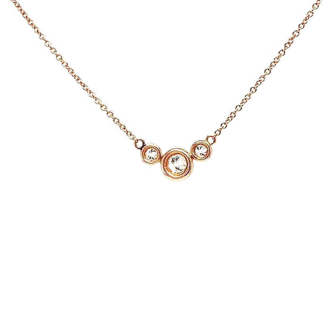 Diamond Bezel Trio Necklace in Rose Gold In Good Condition For Sale In Coral Gables, FL