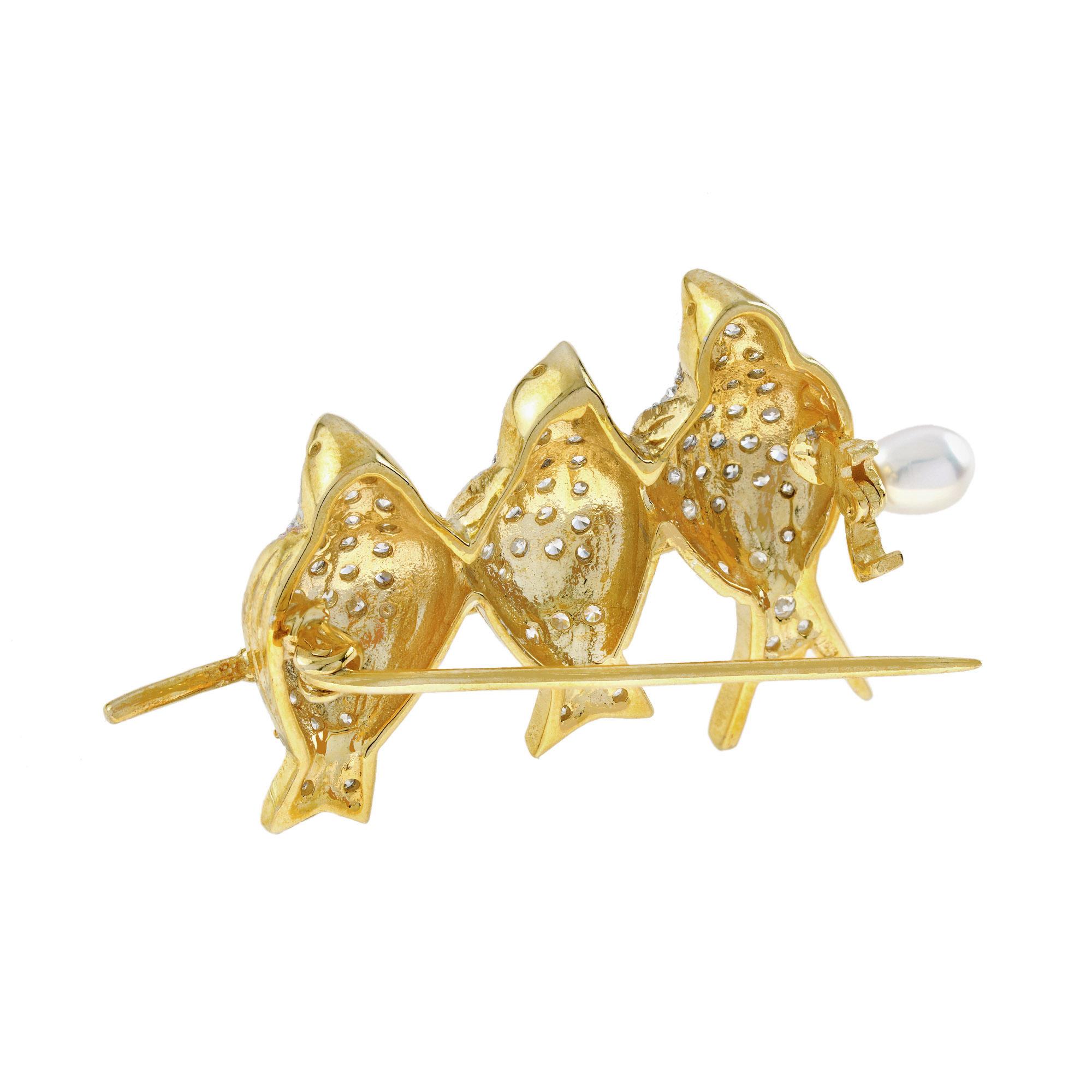 Diamant Vögel auf einem Perlen Branch Vintage-Stil Brosche in 18K Zwei-Ton-Gold im Zustand „Neu“ im Angebot in Bangkok, TH