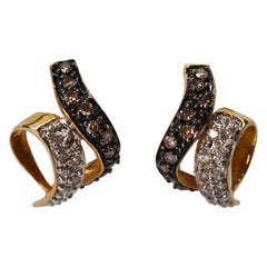 Diamond Black and White Gold Ribbon Earrings