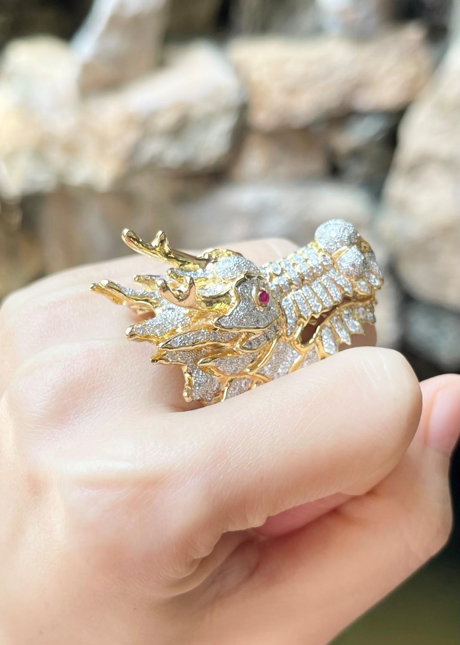 Women's or Men's Diamond, Black Diamond and Diamond Dragon Ring set in 18K Gold Settings For Sale