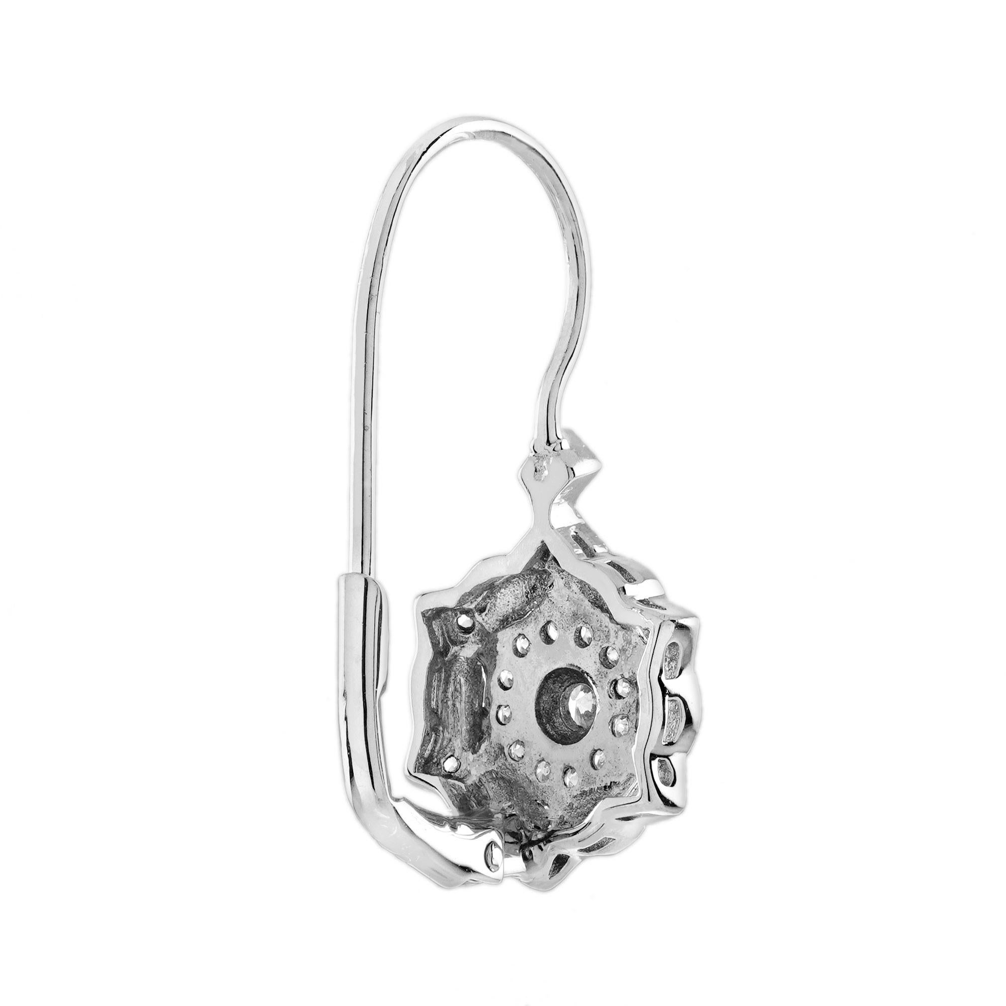 Taglio rotondo Orecchini a goccia in oro bianco 14K con diamanti e smalto nero in stile Art Déco con fiori in vendita