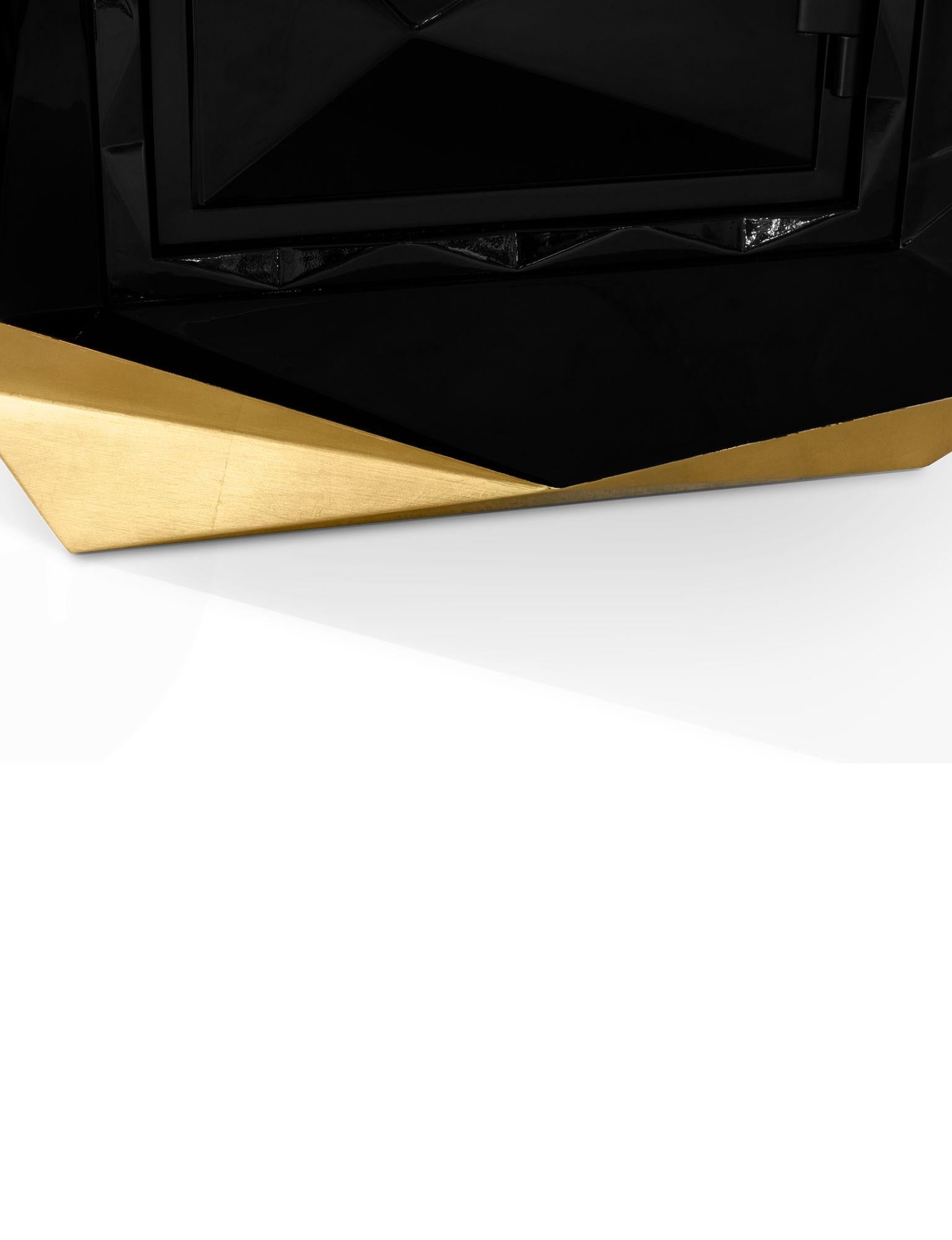 Diamond Black Luxury Safe - Hand-Crafted Wood & Polished Brass - Boca do Lobo For Sale 2