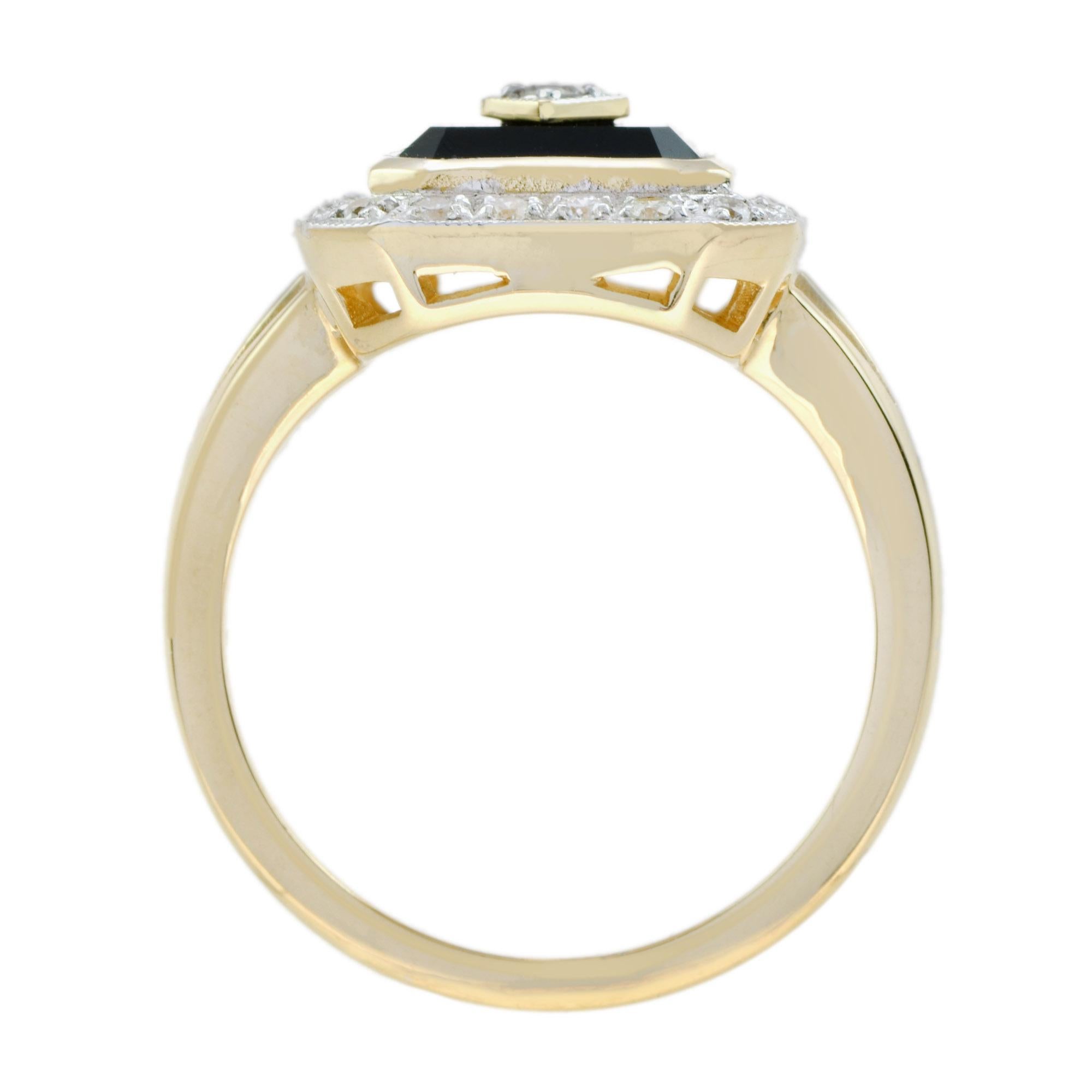 Anello con diamante e onice nero in stile Art Deco con triplo gambo e aureola in oro giallo 14 carati In condizioni Nuovo in vendita a Oakton, VA