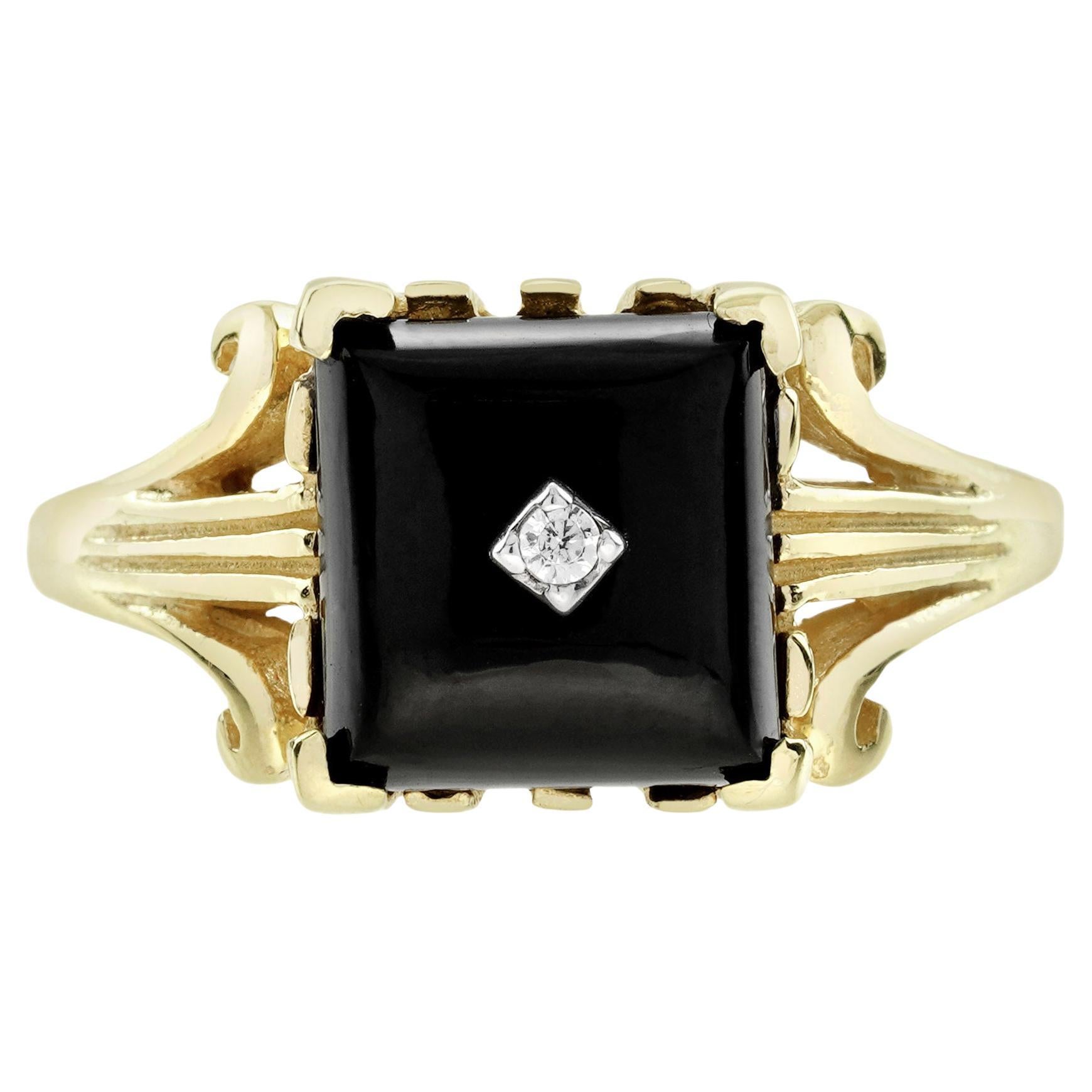 Anillo de Oro Amarillo Estilo Art Decó con Diamantes y Ónix Negro