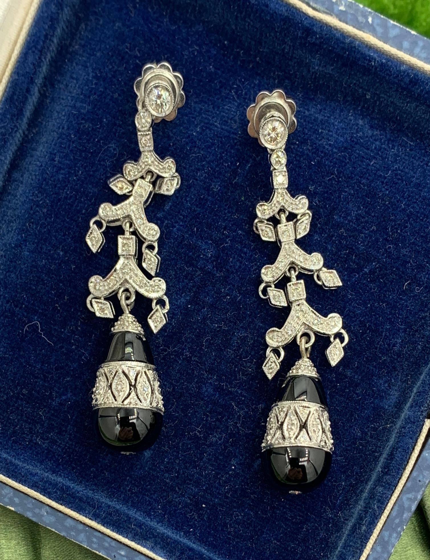 Women's Diamond Black Onyx Dangle Drop Earrings 18 Karat White Gold Antique For Sale