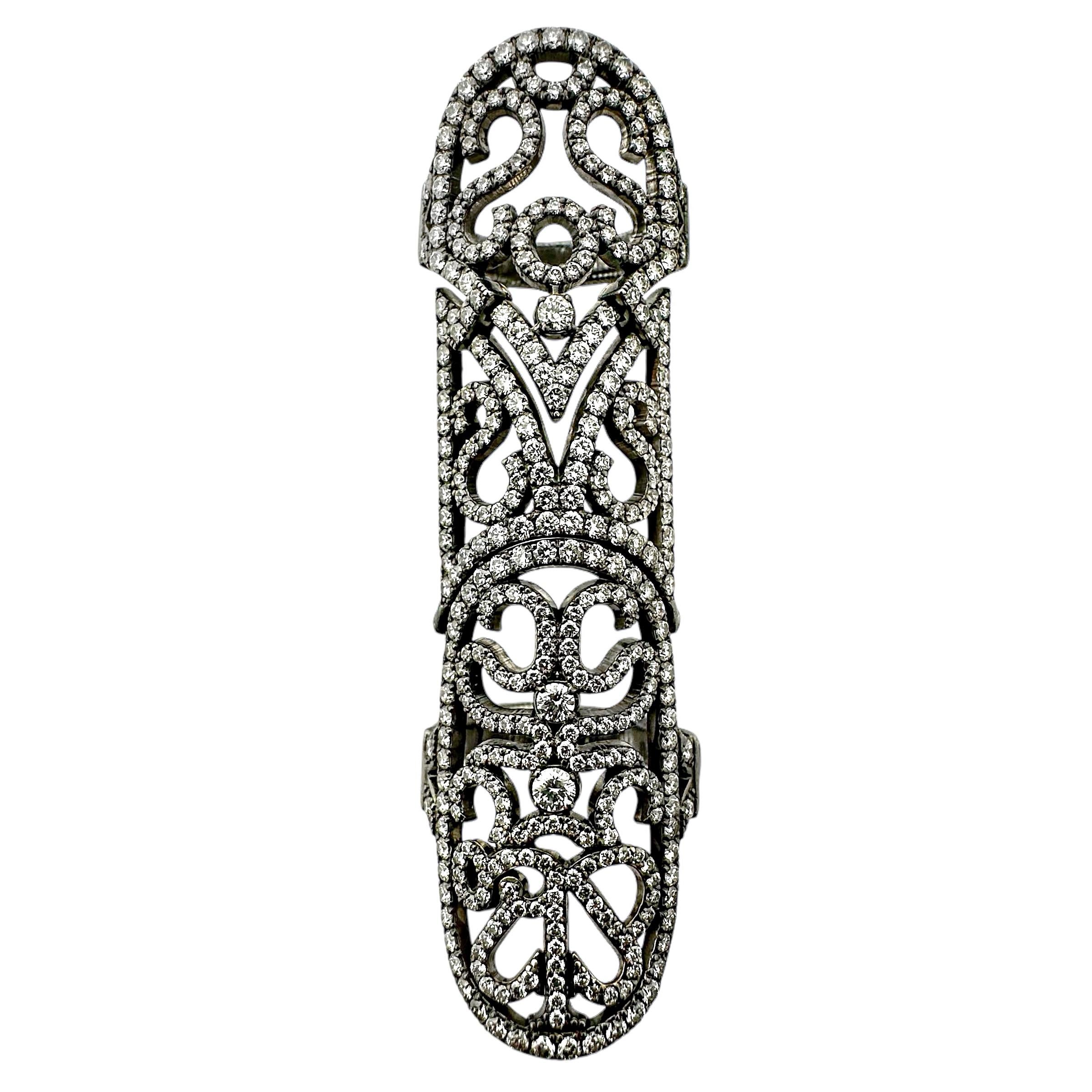 Diamond & Black Plated Gold Hinged Full Finger Ring by Jacob & Co 2.32 Inch Long In Good Condition For Sale In Palm Beach, FL