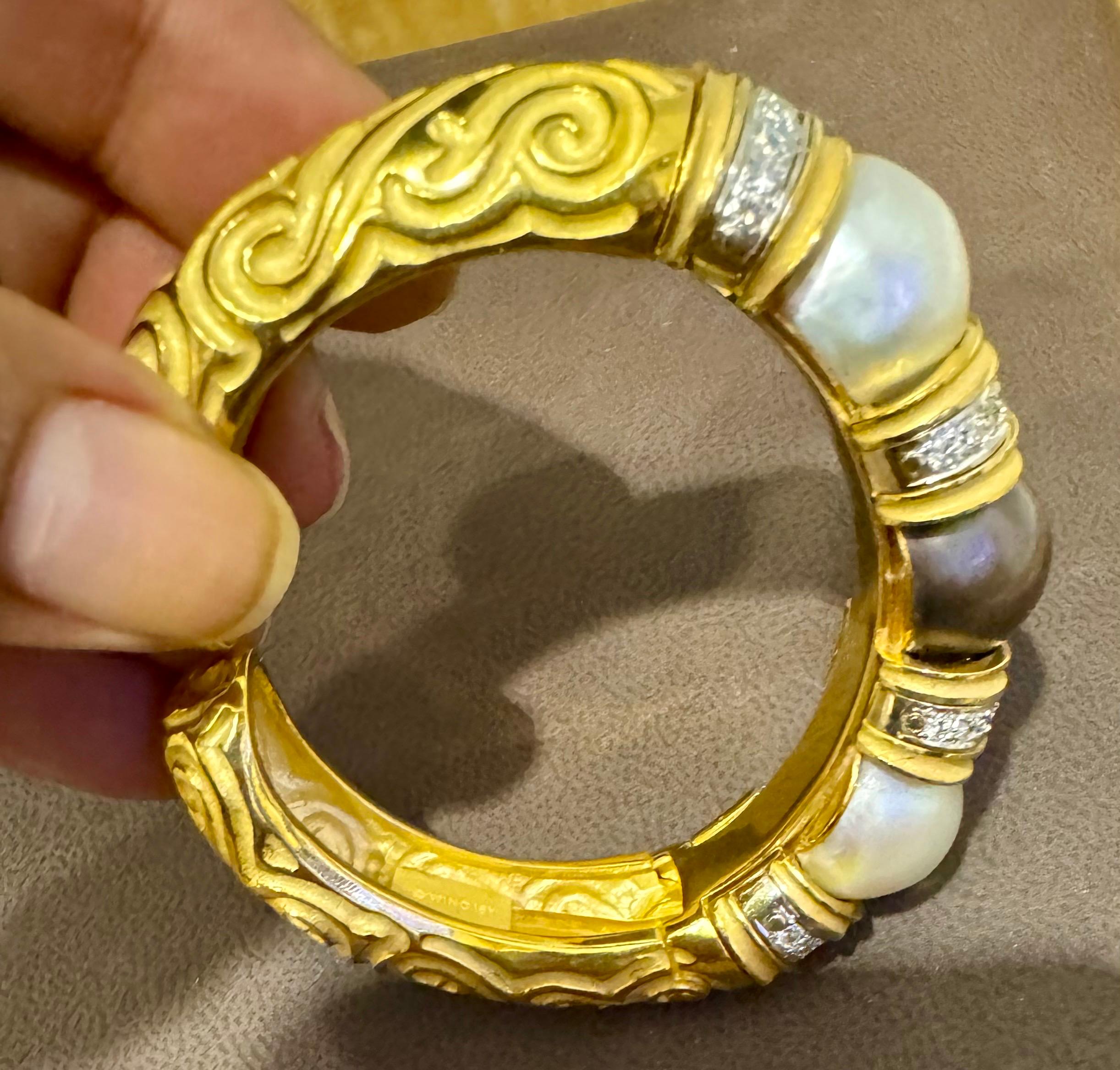 Bracciale con diamanti e perle bianche in oro 18 Kt 115Gm di Robert The Wander Winc in vendita 9