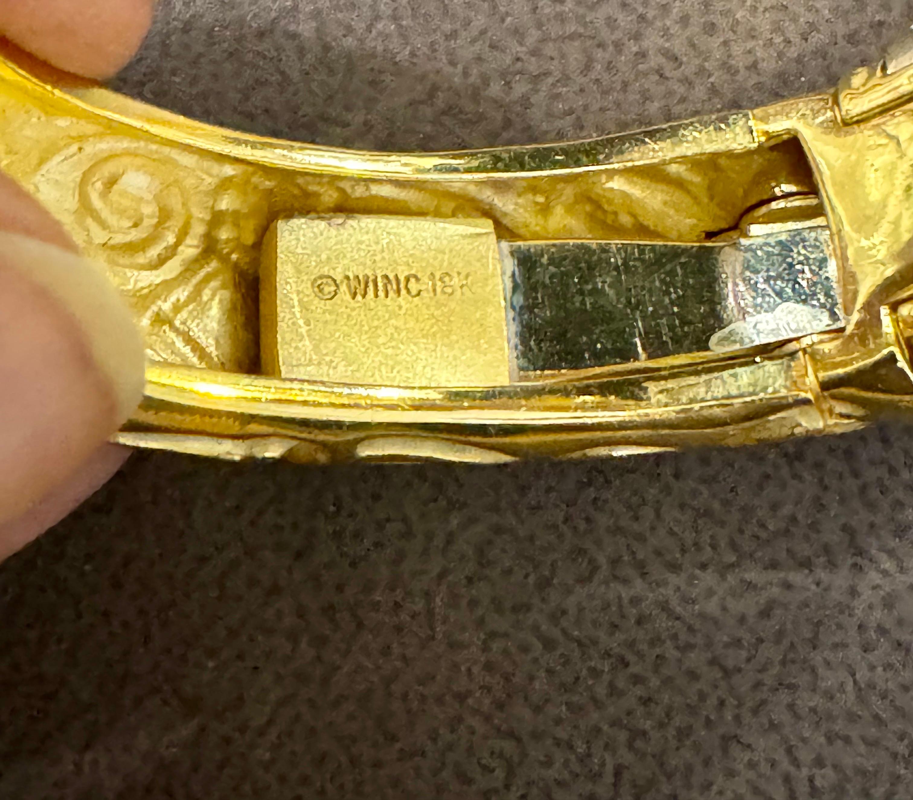 Donna Bracciale con diamanti e perle bianche in oro 18 Kt 115Gm di Robert The Wander Winc in vendita