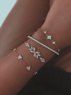 Tanisa Nahata Diamant-Blumenarmband aus 18 Karat Gold
