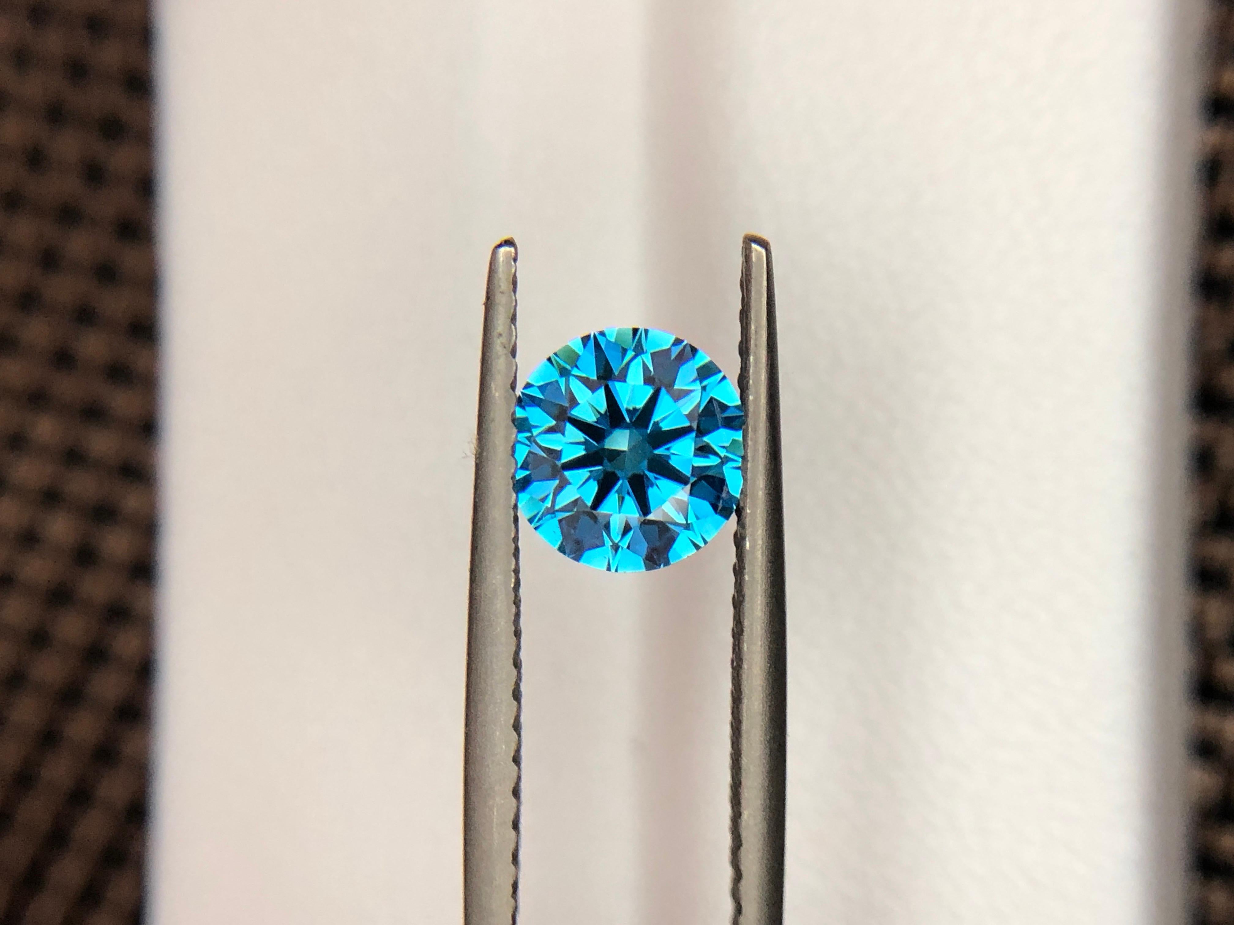 Taille radiant Diamant bleu HPHT 1,03 ct vvs  en vente