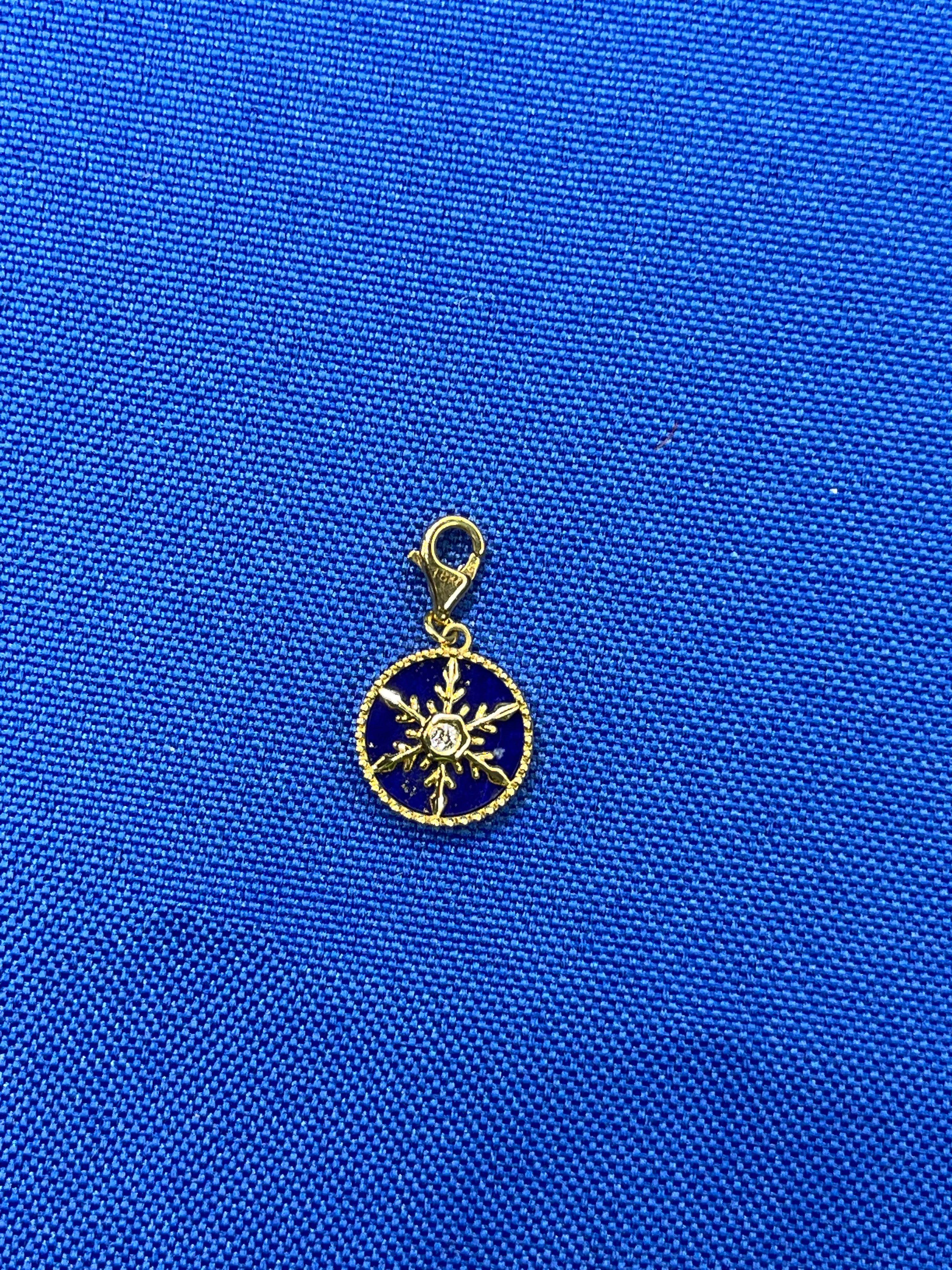Round Cut Diamond Blue Lapis Lazuli Snowflake Winter Ice 18KY Gold Medallion Charm Pendant