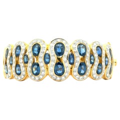 Diamond Blue Sapphire 18 Karat Yellow Gold Hinged Estate Bangle Bracelet