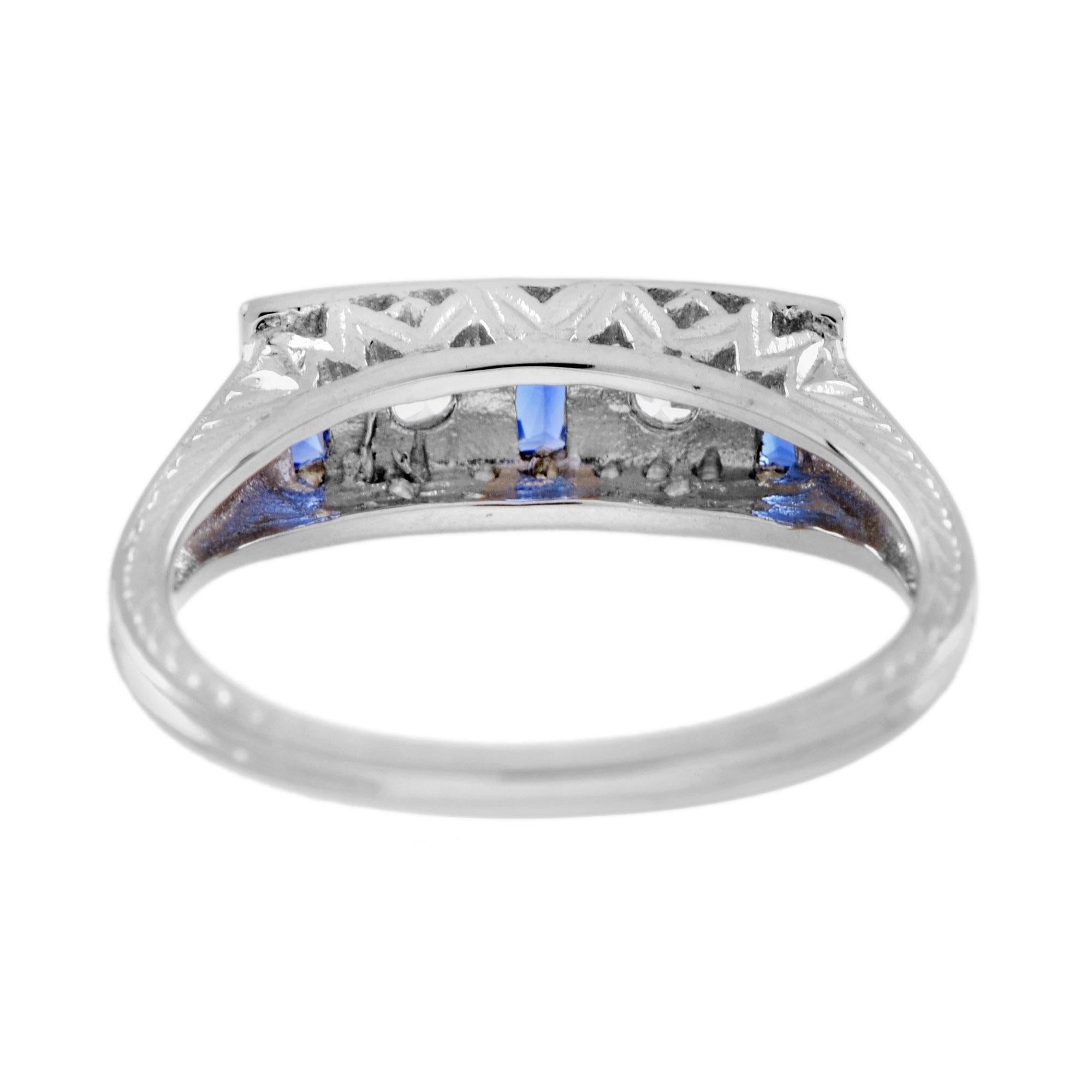 Taille ronde Bague en or blanc 14K avec diamant et saphir bleu de style ancien en vente