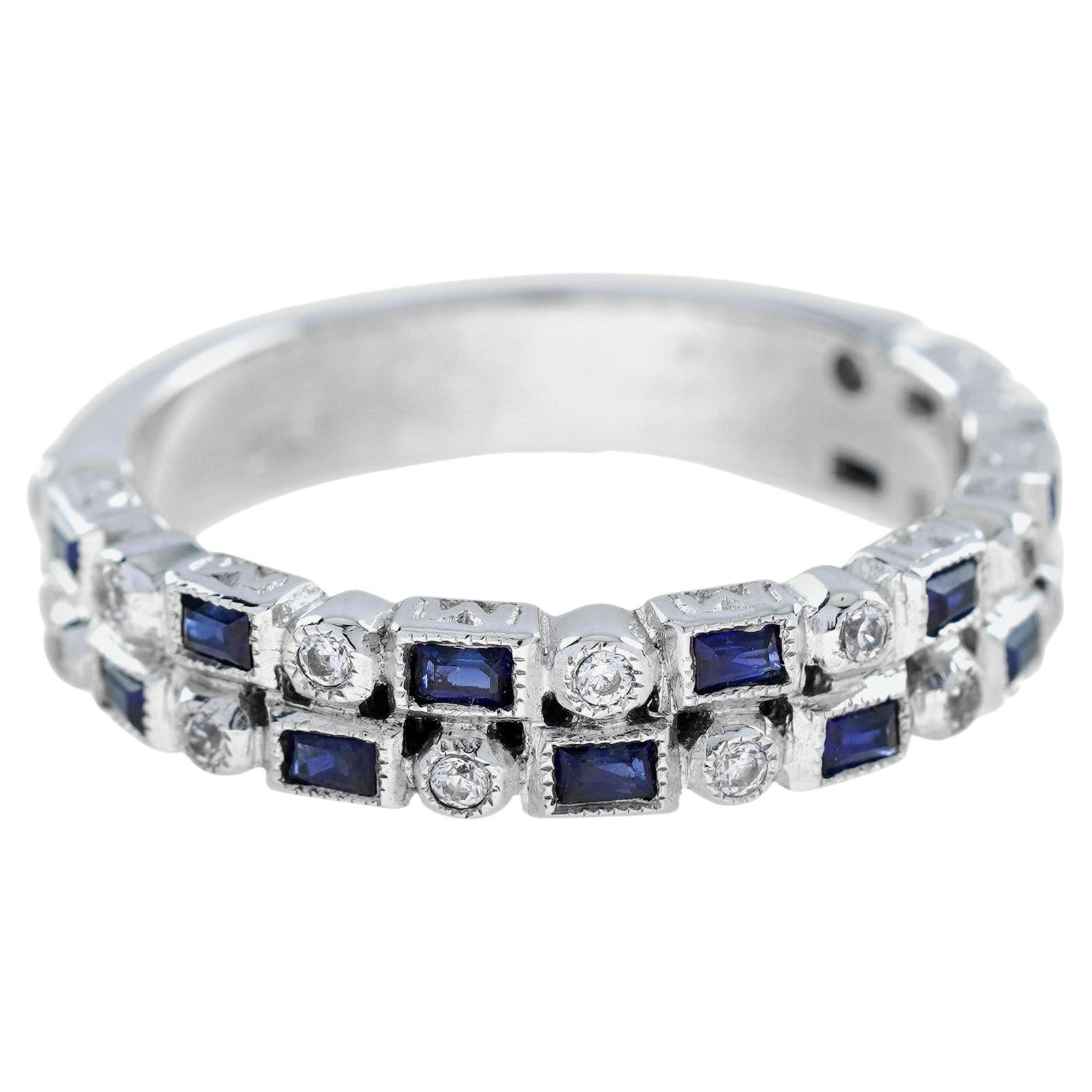 Anillo de oro blanco de doble hilera de media eternidad con diamantes y zafiro azul estilo Art Déco en venta