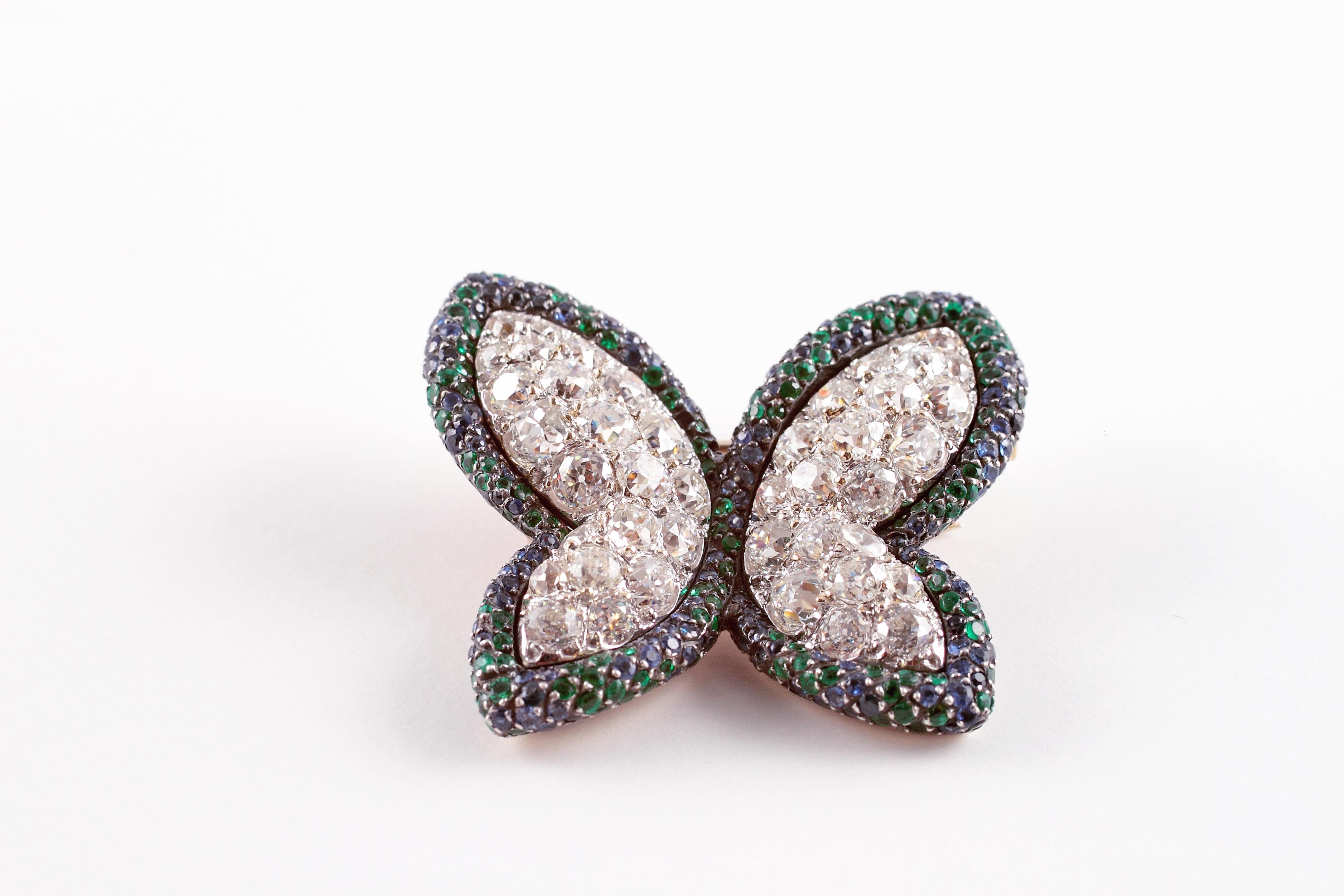 Diamond Blue Sapphire Emerald Butterfly Brooch In Good Condition For Sale In Dallas, TX