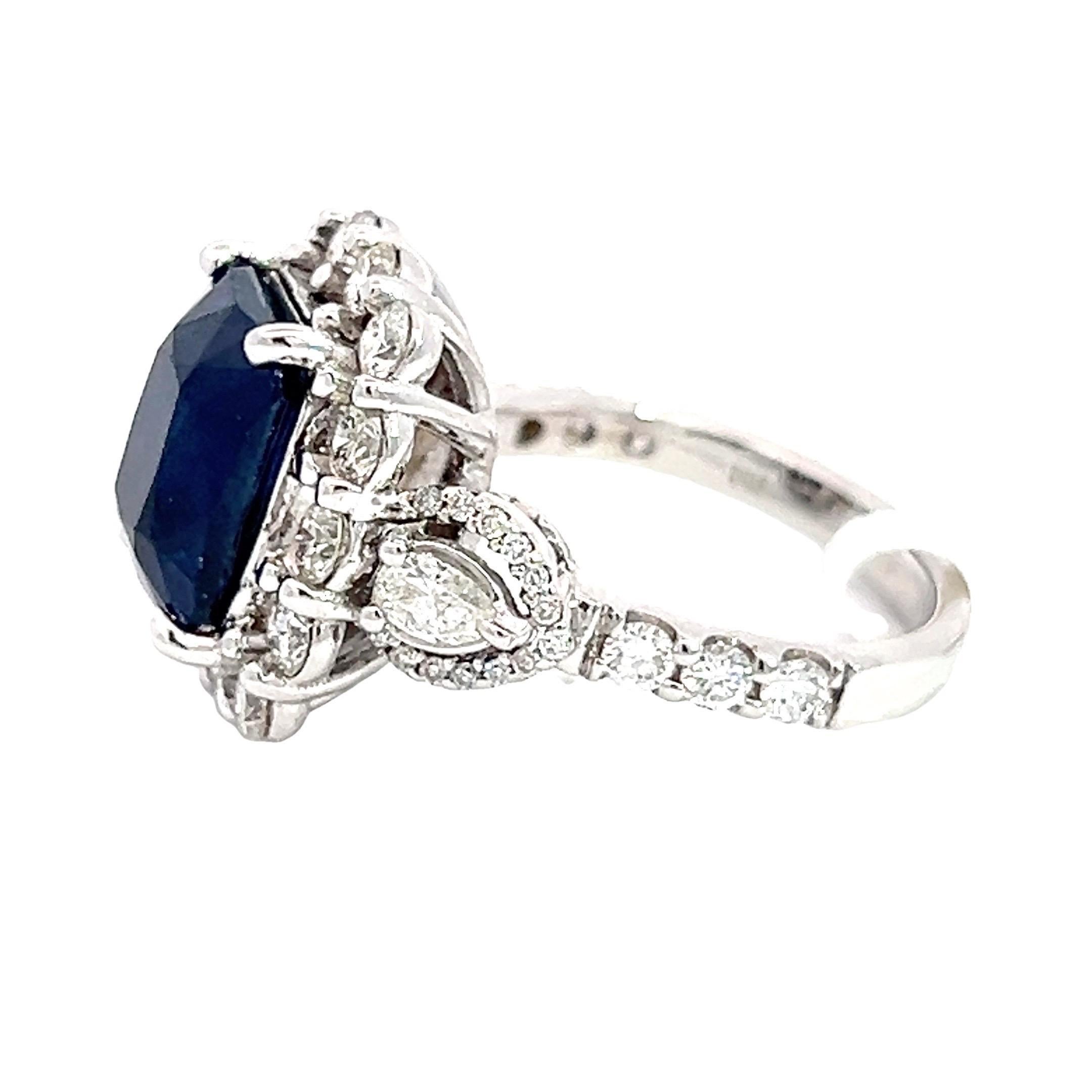 Brilliant Cut Diamond & Blue Sapphire Ring in 14K White Gold with Natural Diamonds. 6.22ct Sap For Sale