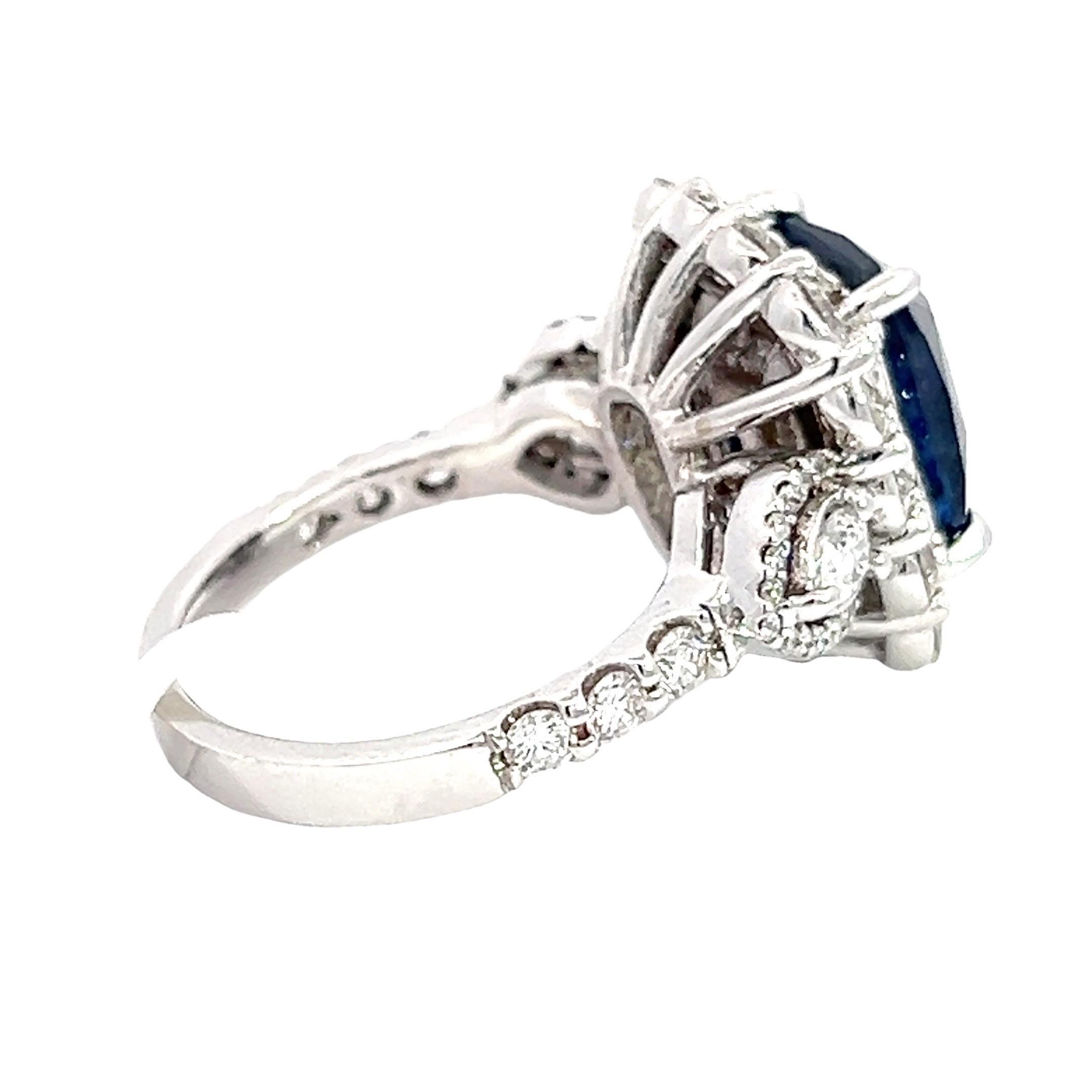 Diamond & Blue Sapphire Ring in 14K White Gold with Natural Diamonds. 6.22ct Sap For Sale 1