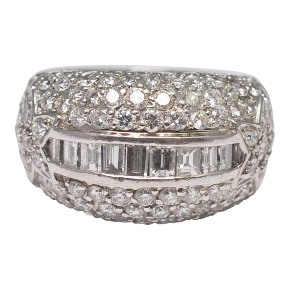 Round Diamond Bombé Band Cocktail Ring For Sale