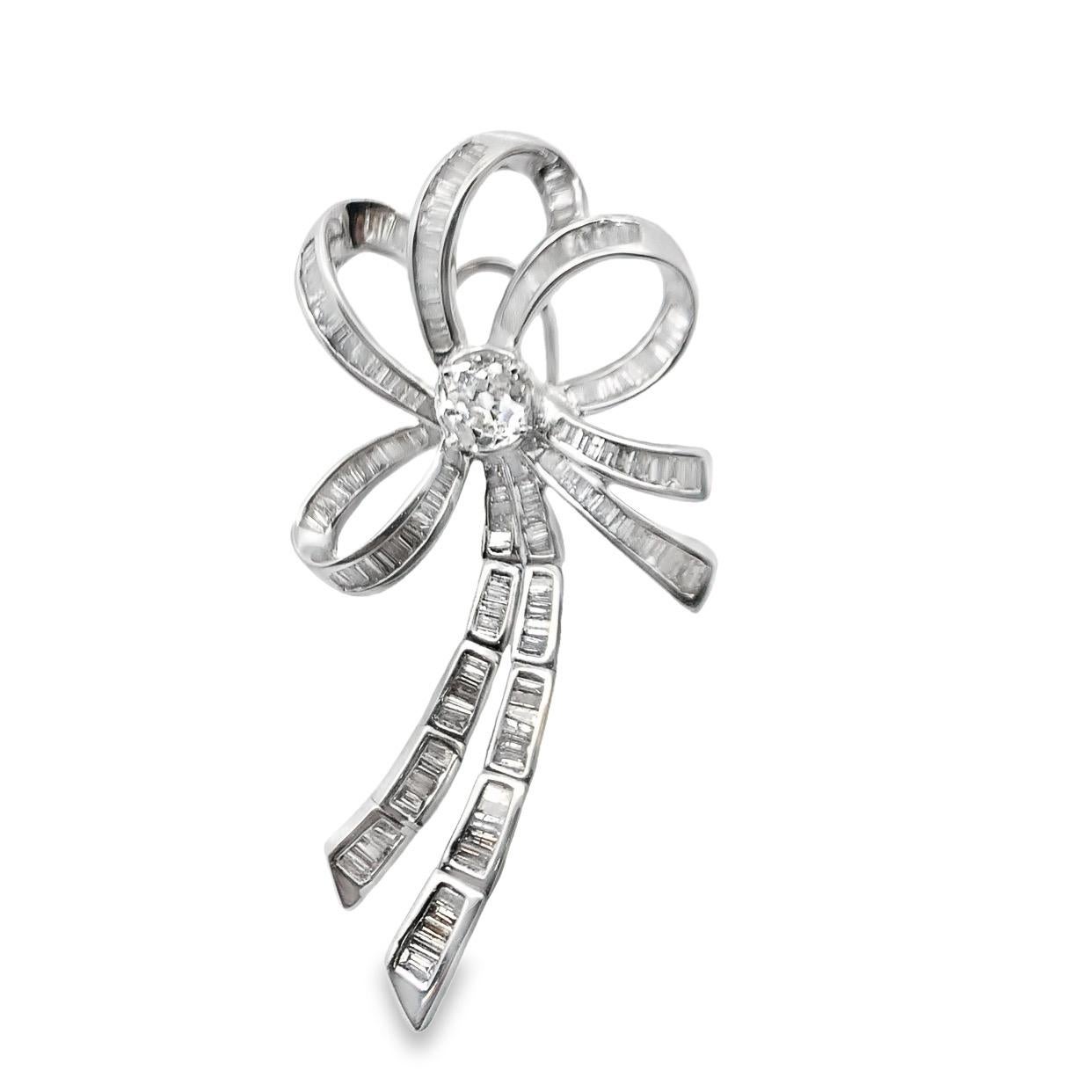 Diamant-Bogen-Ohrringe im Zustand „Hervorragend“ im Angebot in New York, NY