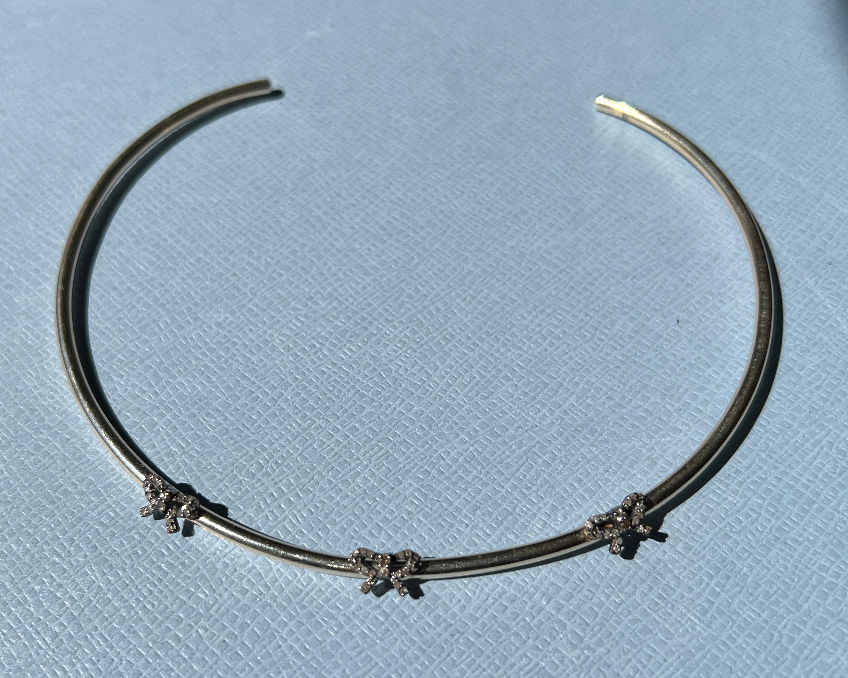 Collier de bracelets avec nœud en diamant Neuf - En vente à Los Angeles, CA