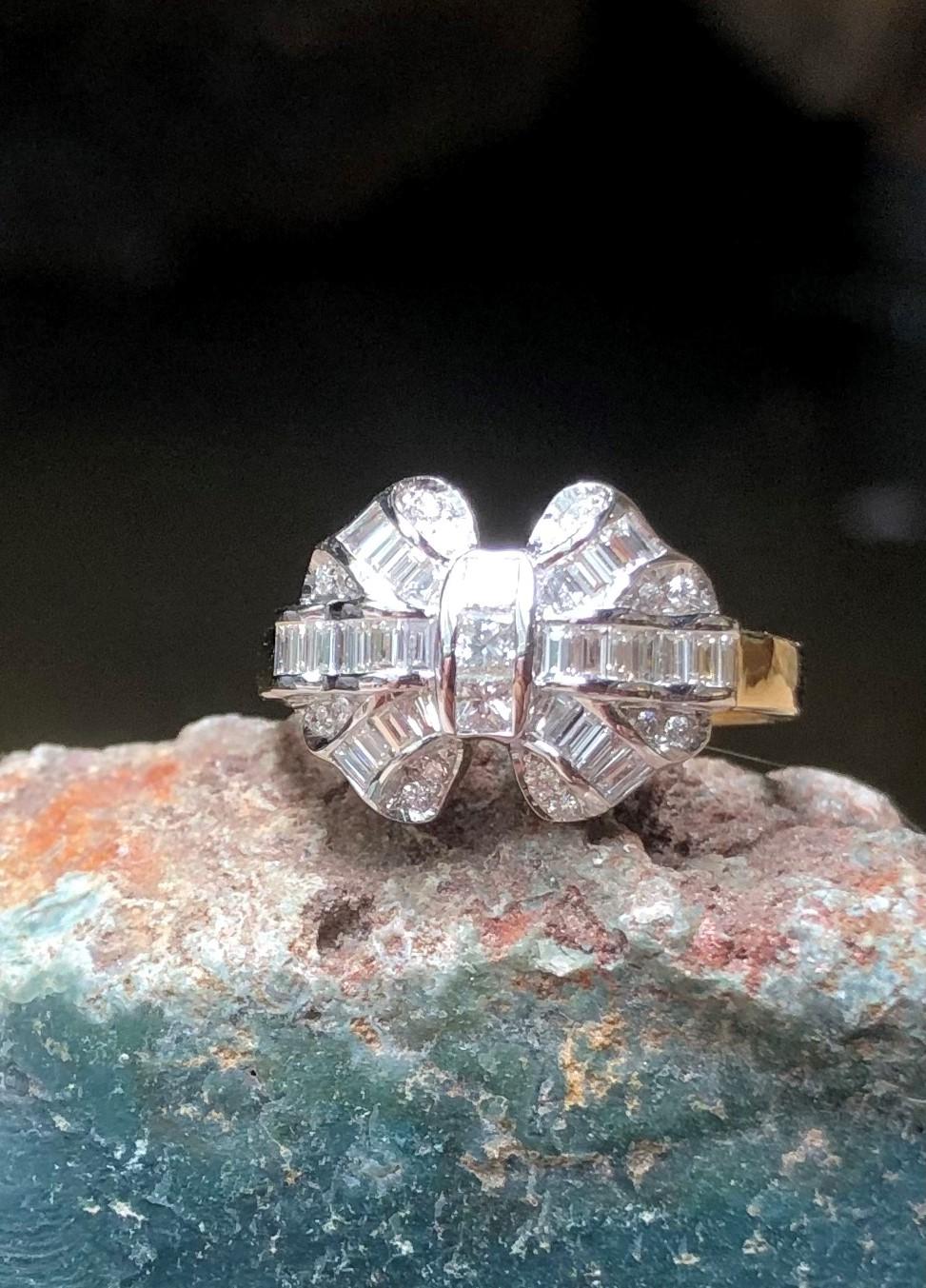 Diamond Bow Ring Set in 18 Karat Gold Settings 5